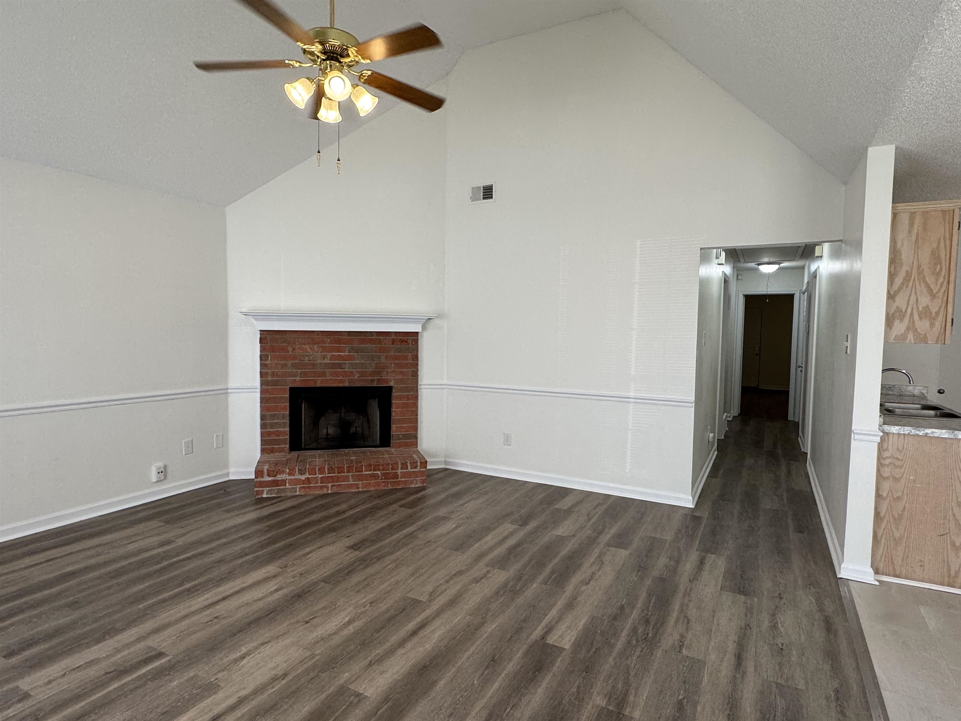 4214 Meadow Valley Dr E Property Photo 4