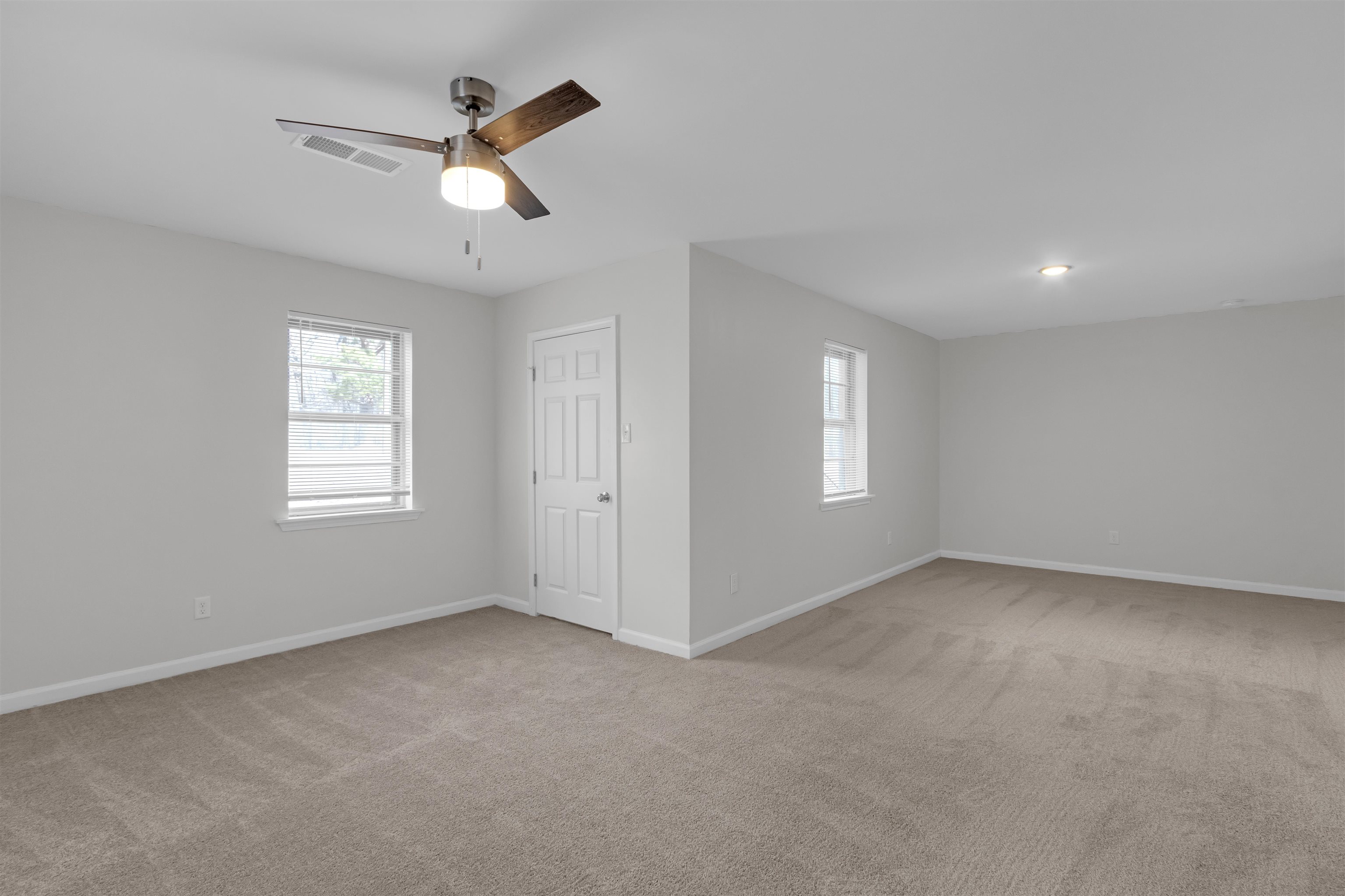 1296 Monasco Rd Property Photo 16