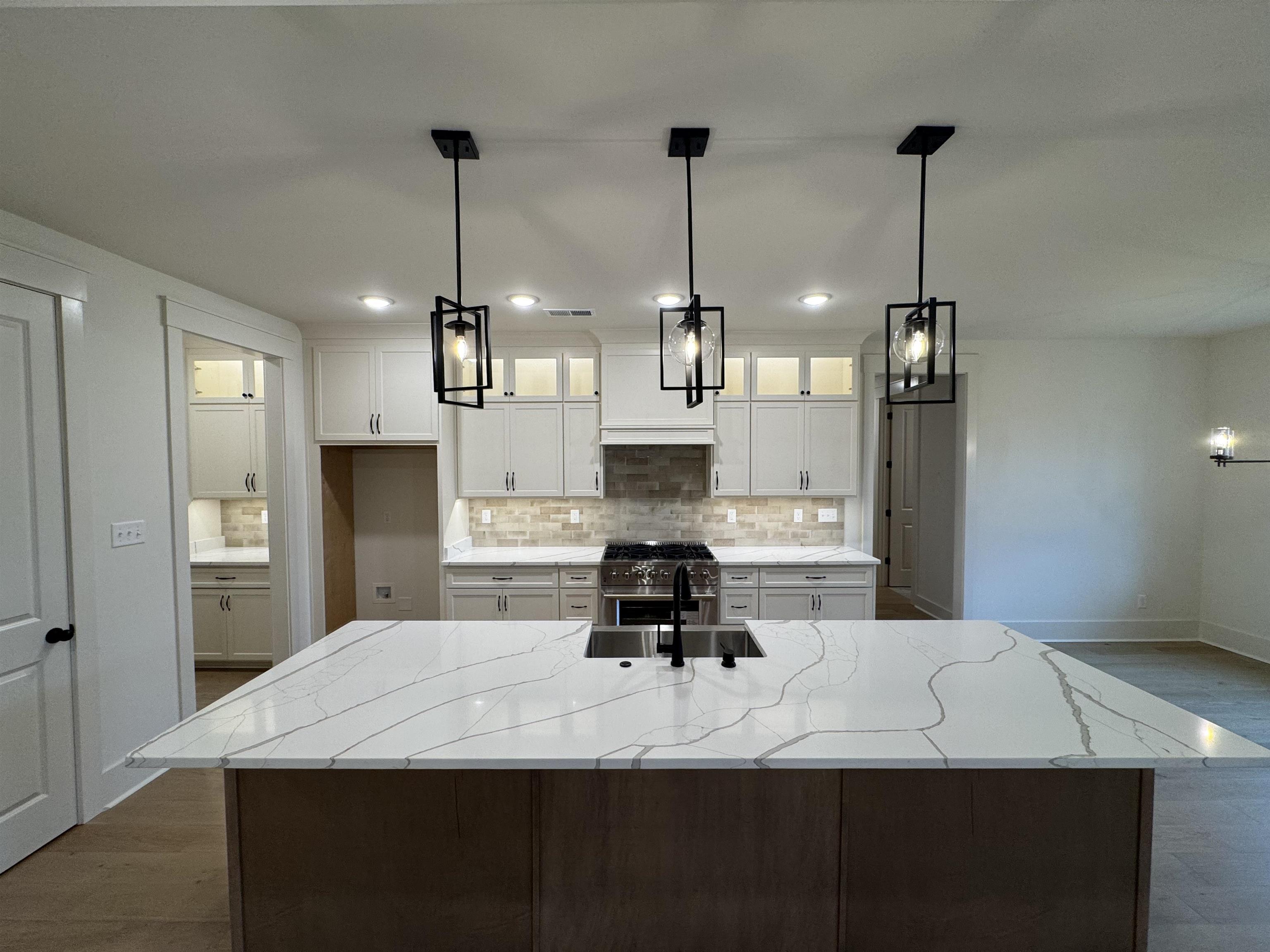 12783 Clarkson Cir N Property Photo 14