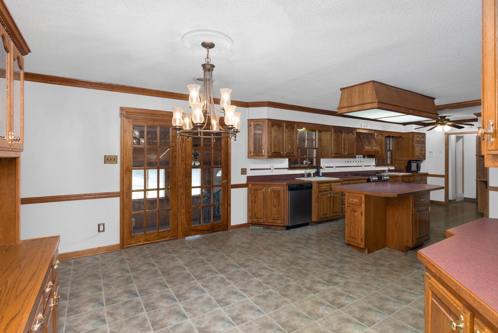 2930 Indian Creek Rd Property Photo 10
