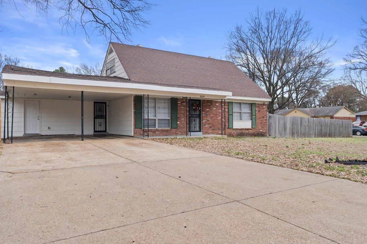 3220 Gina Dr Property Photo 3