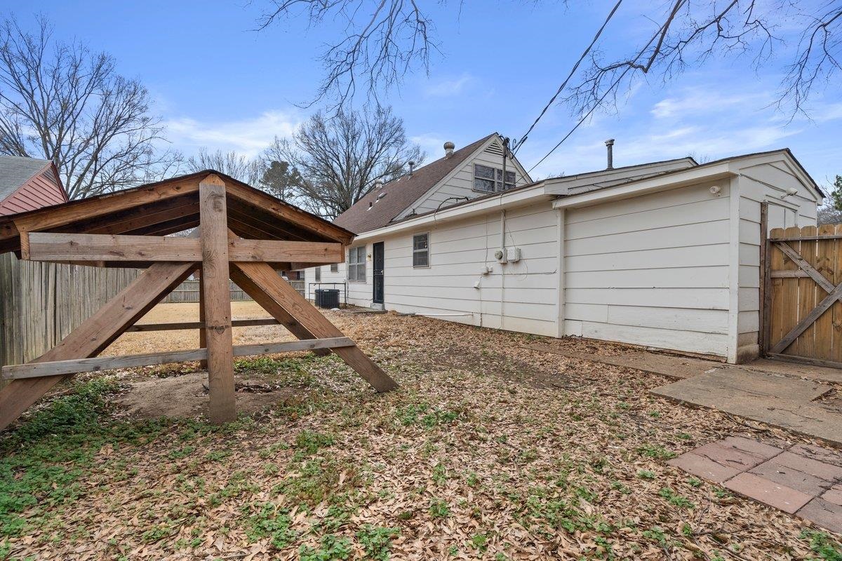3220 Gina Dr Property Photo 17