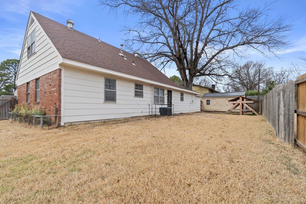3220 Gina Dr Property Photo 19
