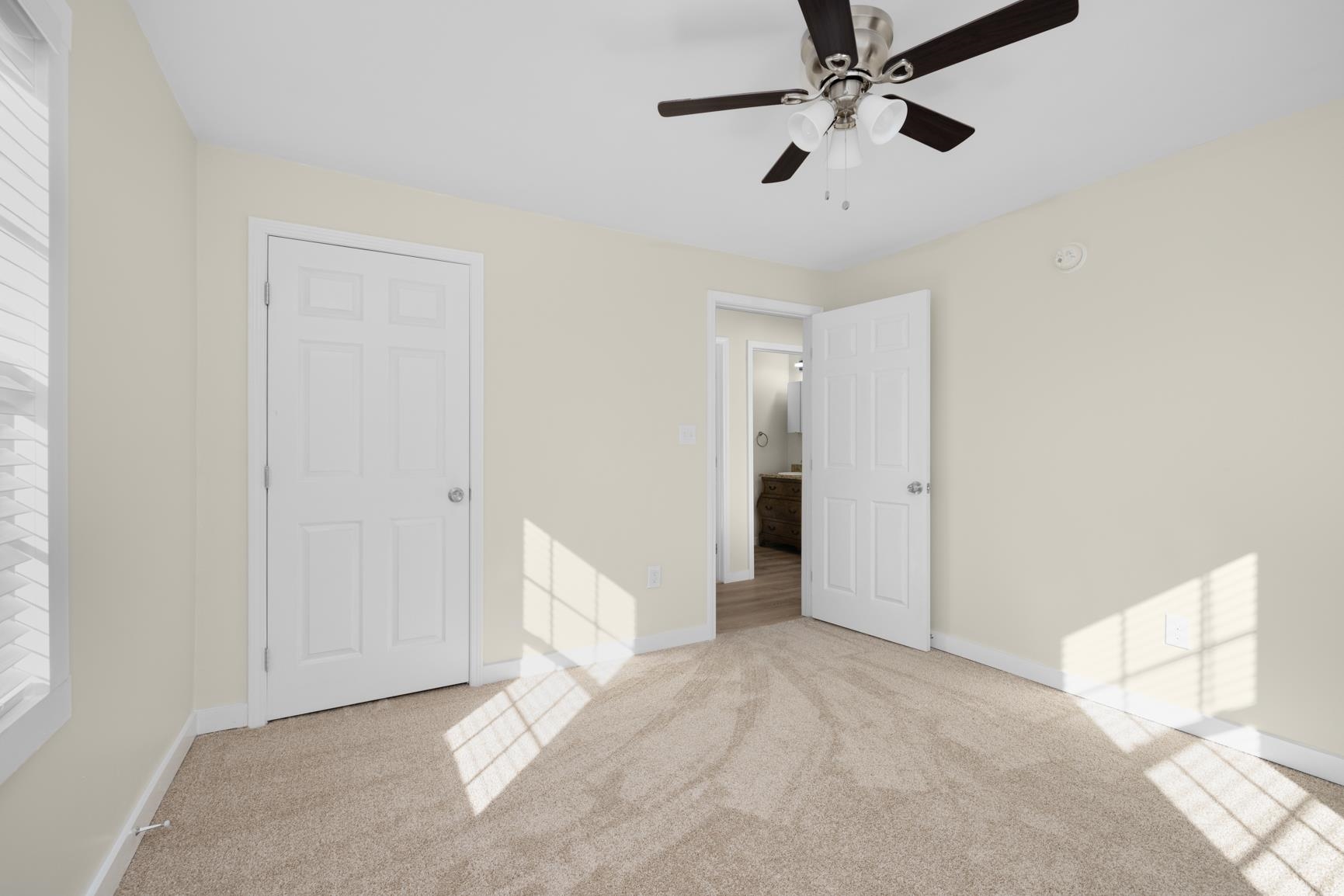 114 Boyce Ave E Property Photo 19