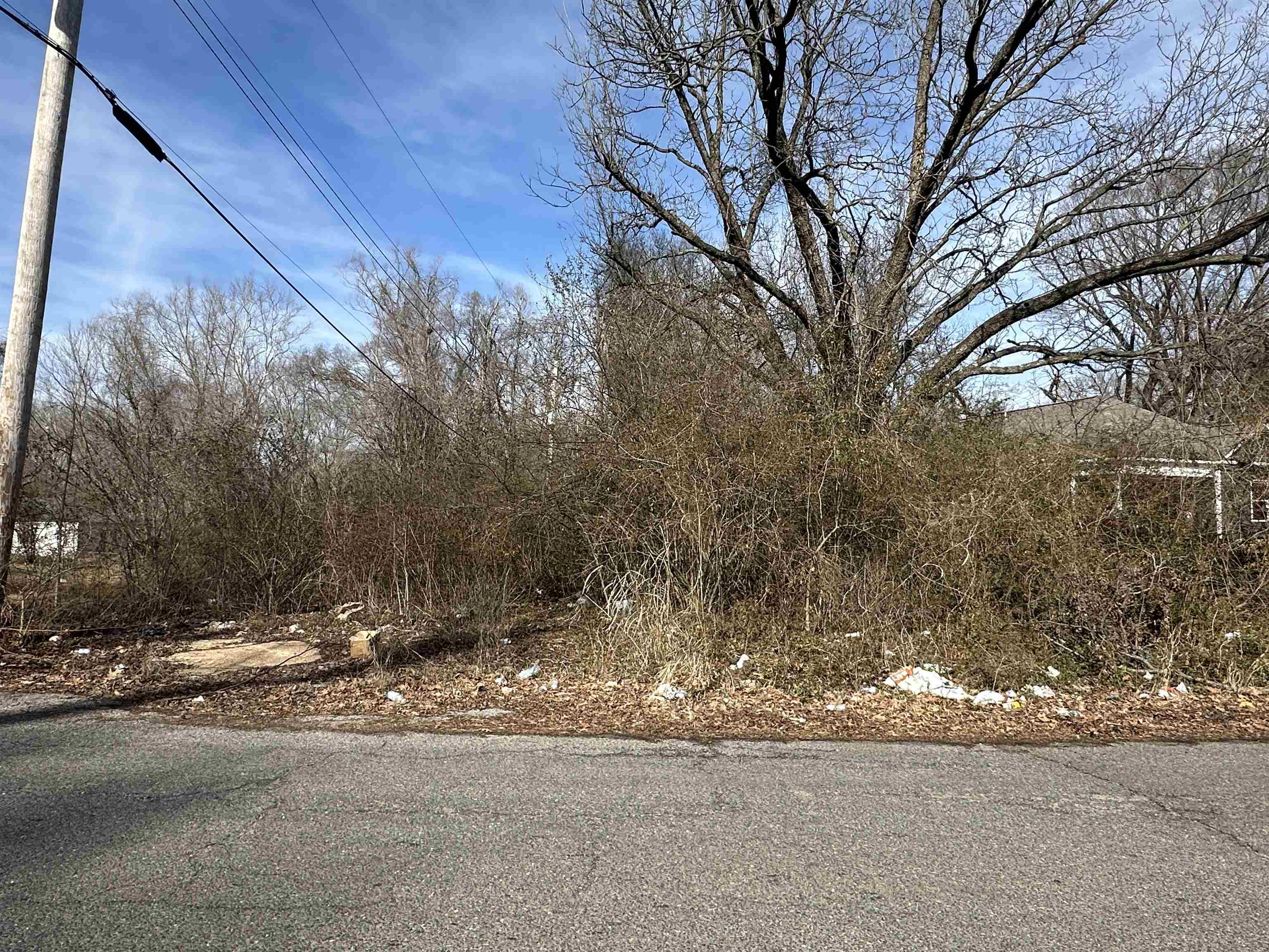 2492 Smith Ridge Rd Property Photo 2
