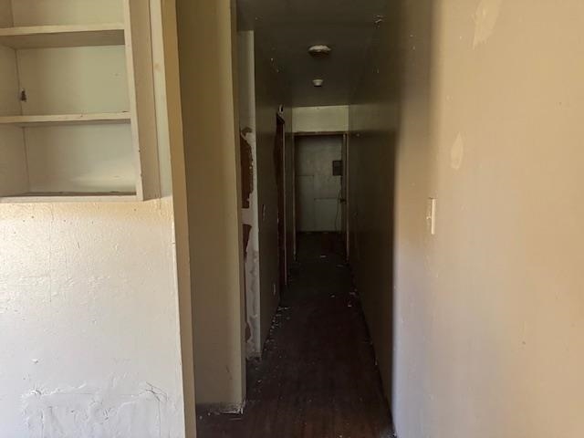 1772 Riverside Blvd Property Photo 4