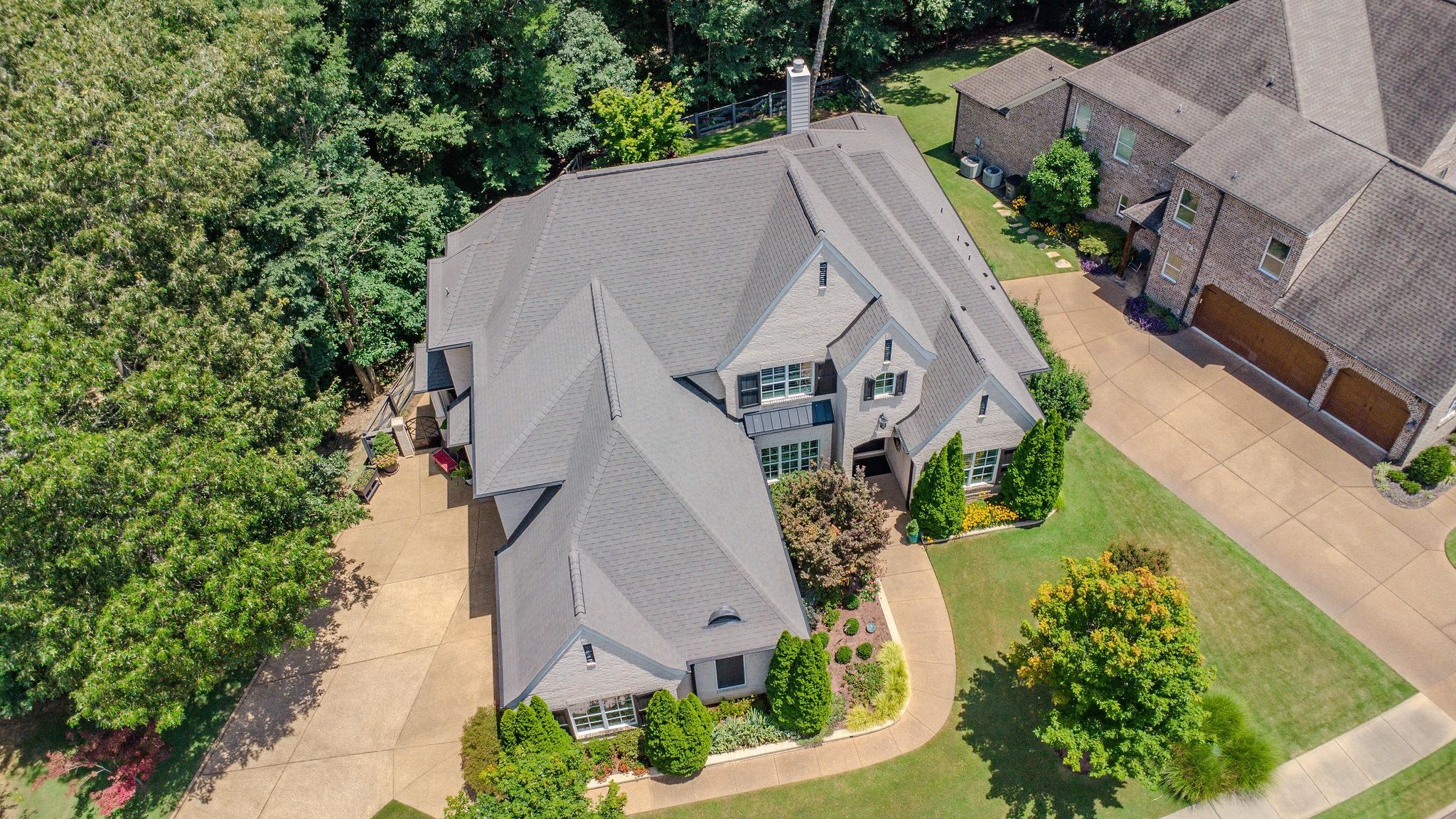 10204 Maple Run Dr Property Photo 2