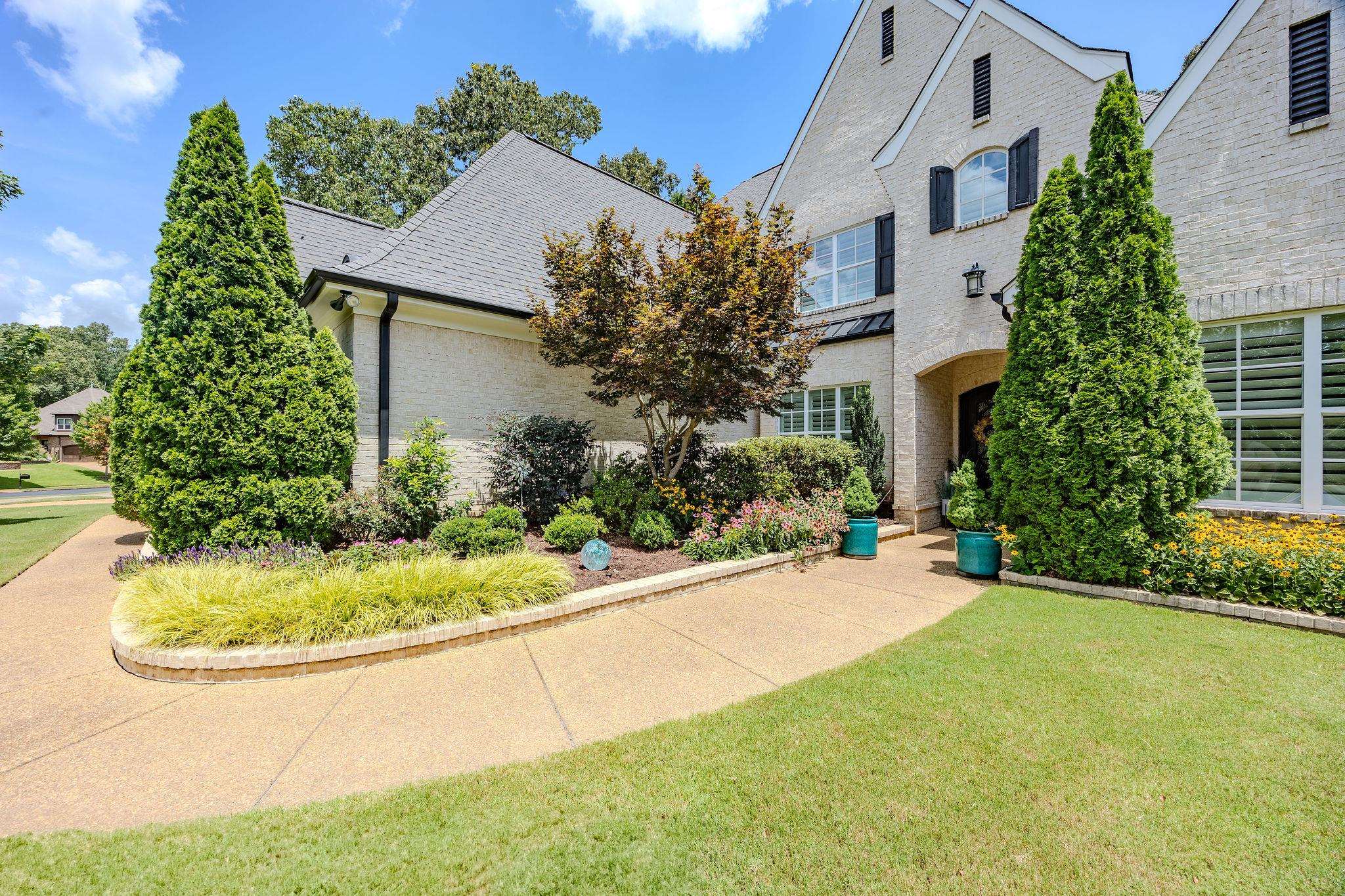10204 Maple Run Dr Property Photo 4