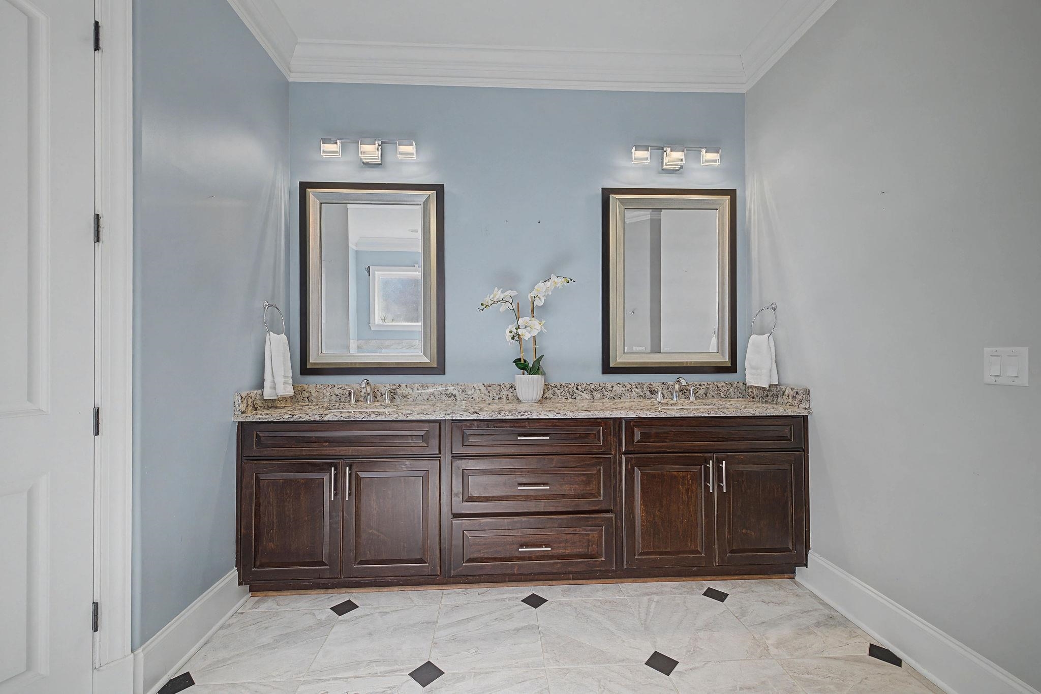 10204 Maple Run Dr Property Photo 24