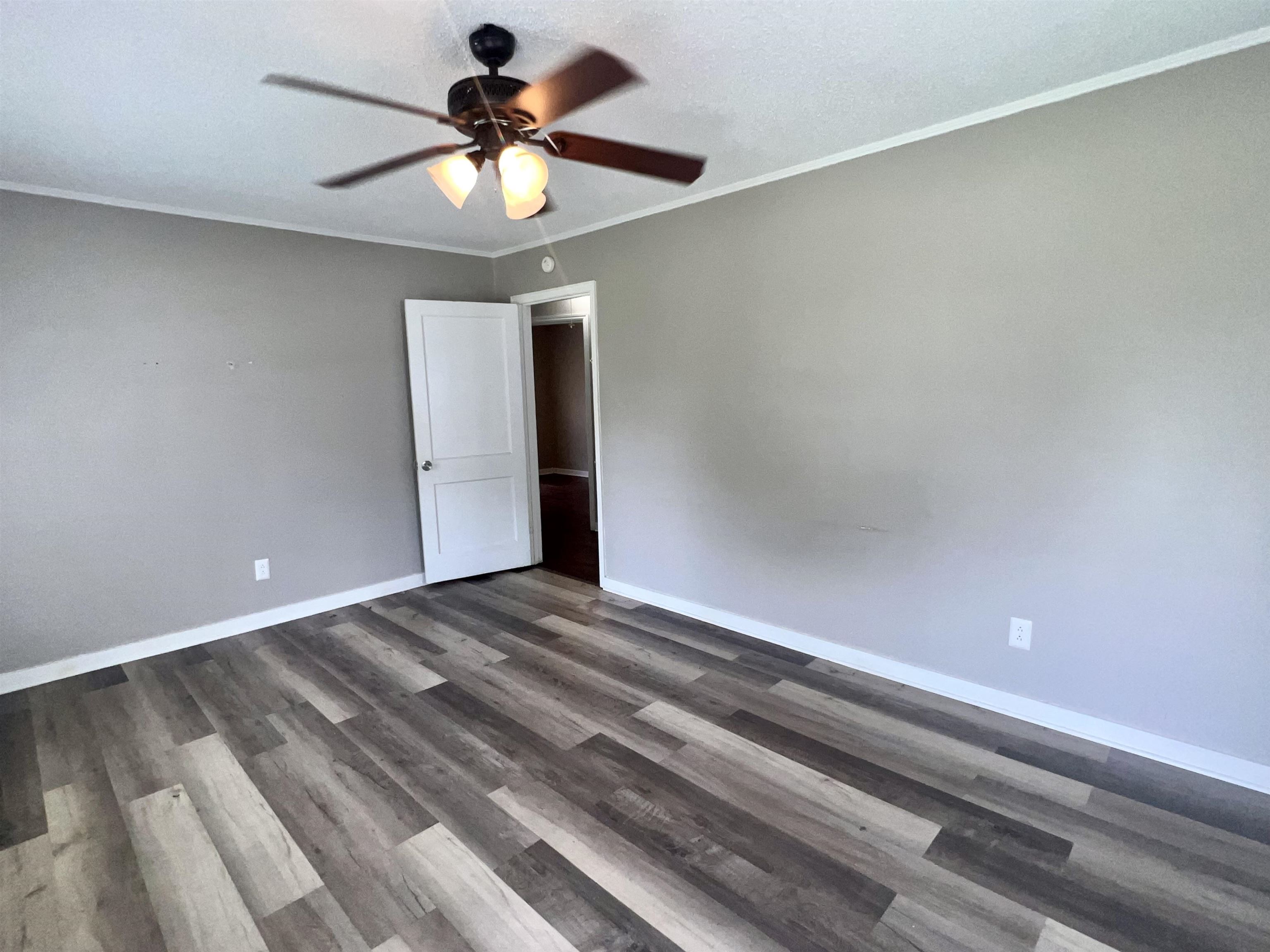 3540 Marion Ave Property Photo 6