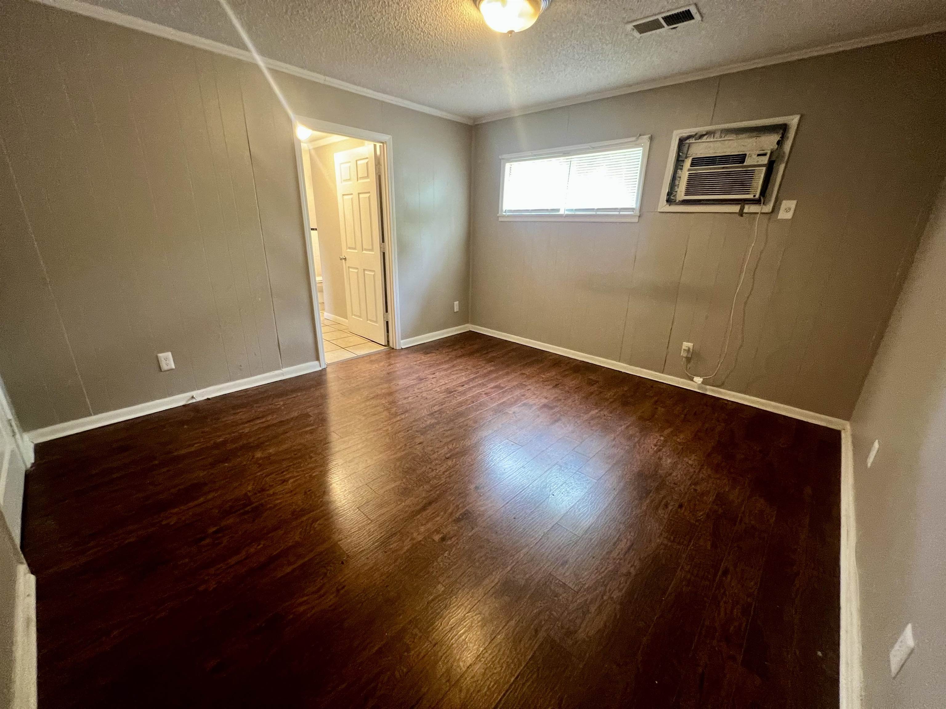3540 Marion Ave Property Photo 14