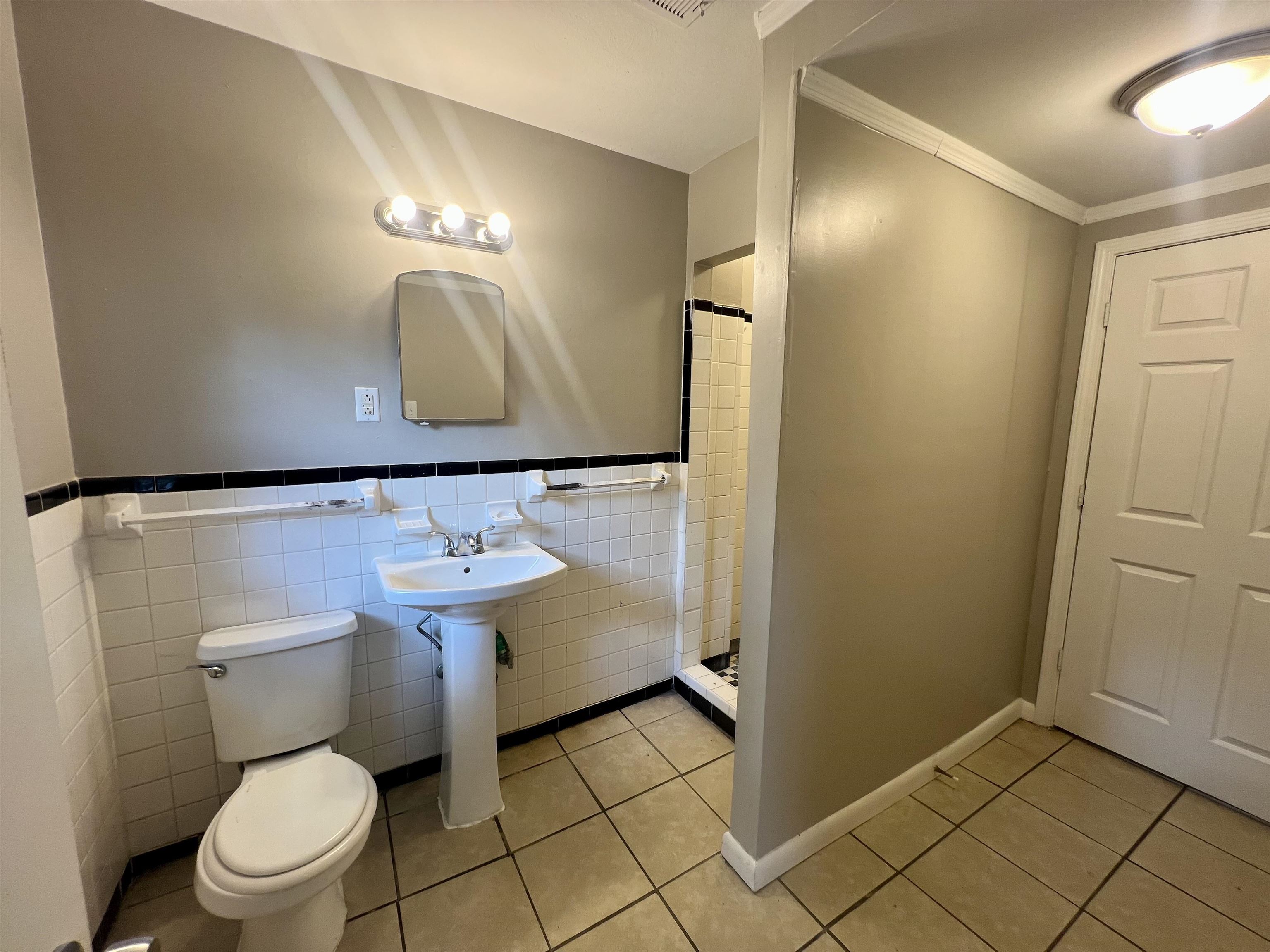3540 Marion Ave Property Photo 15