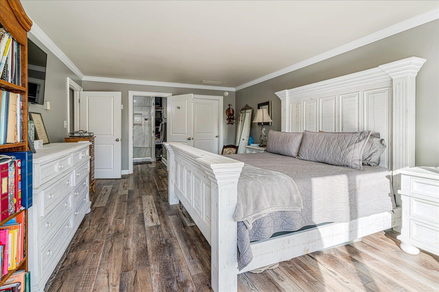 655 S Riverside Dr 202 Property Photo 23