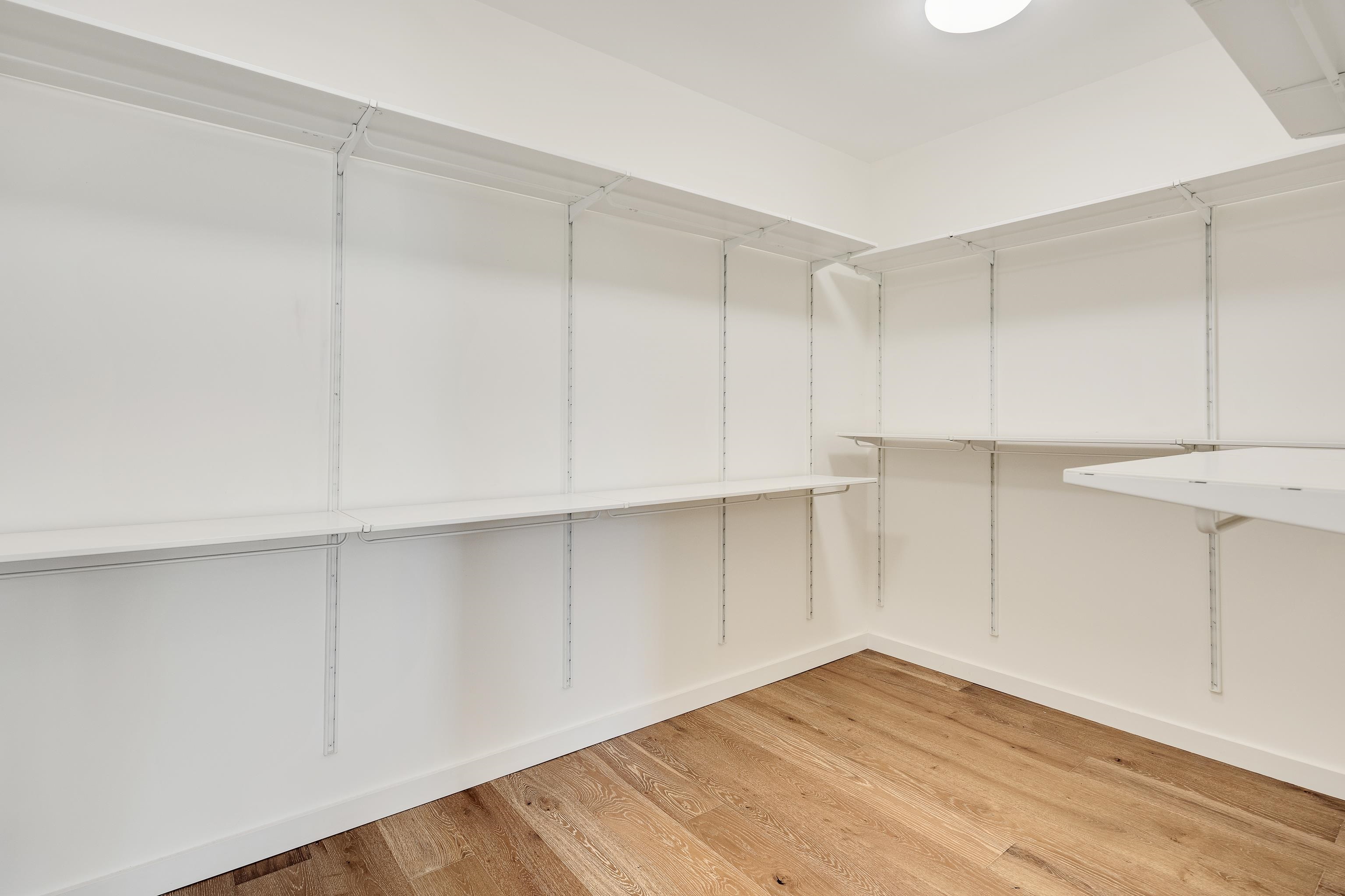 466 Wagner Pl Property Photo 17