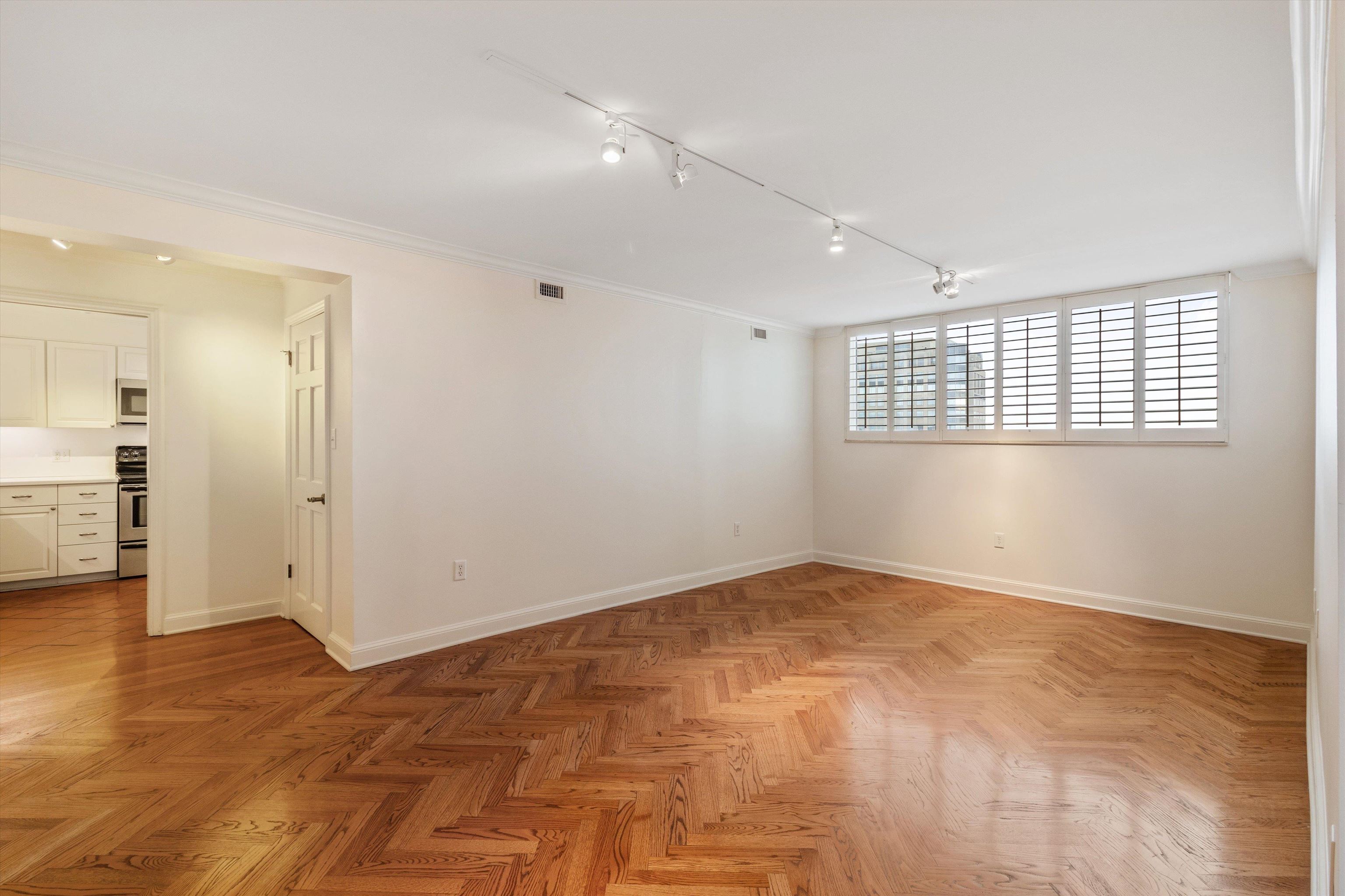 200 Wagner Pl 1407/1408 Property Photo 7