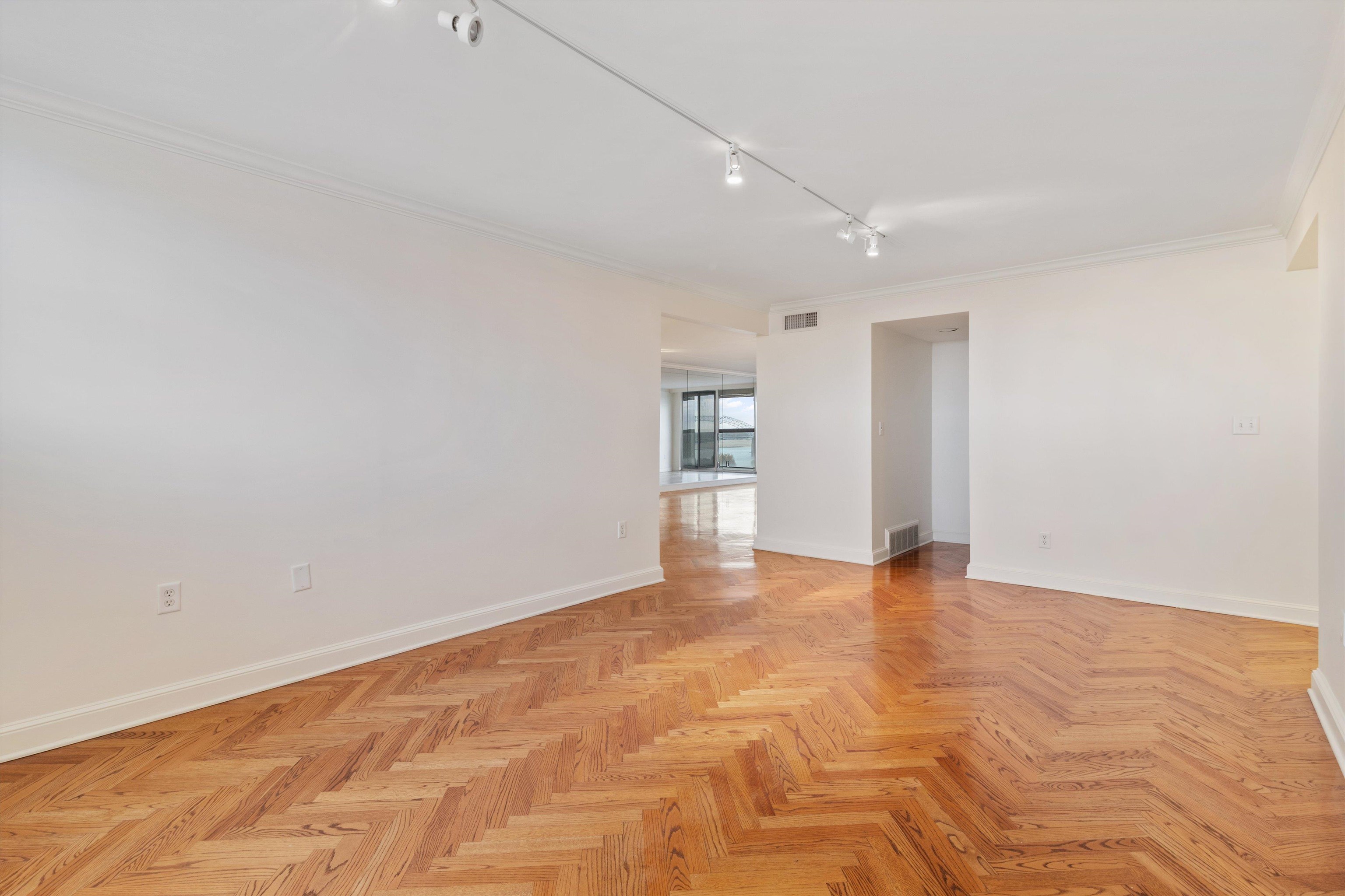 200 Wagner Pl 1407/1408 Property Photo 8