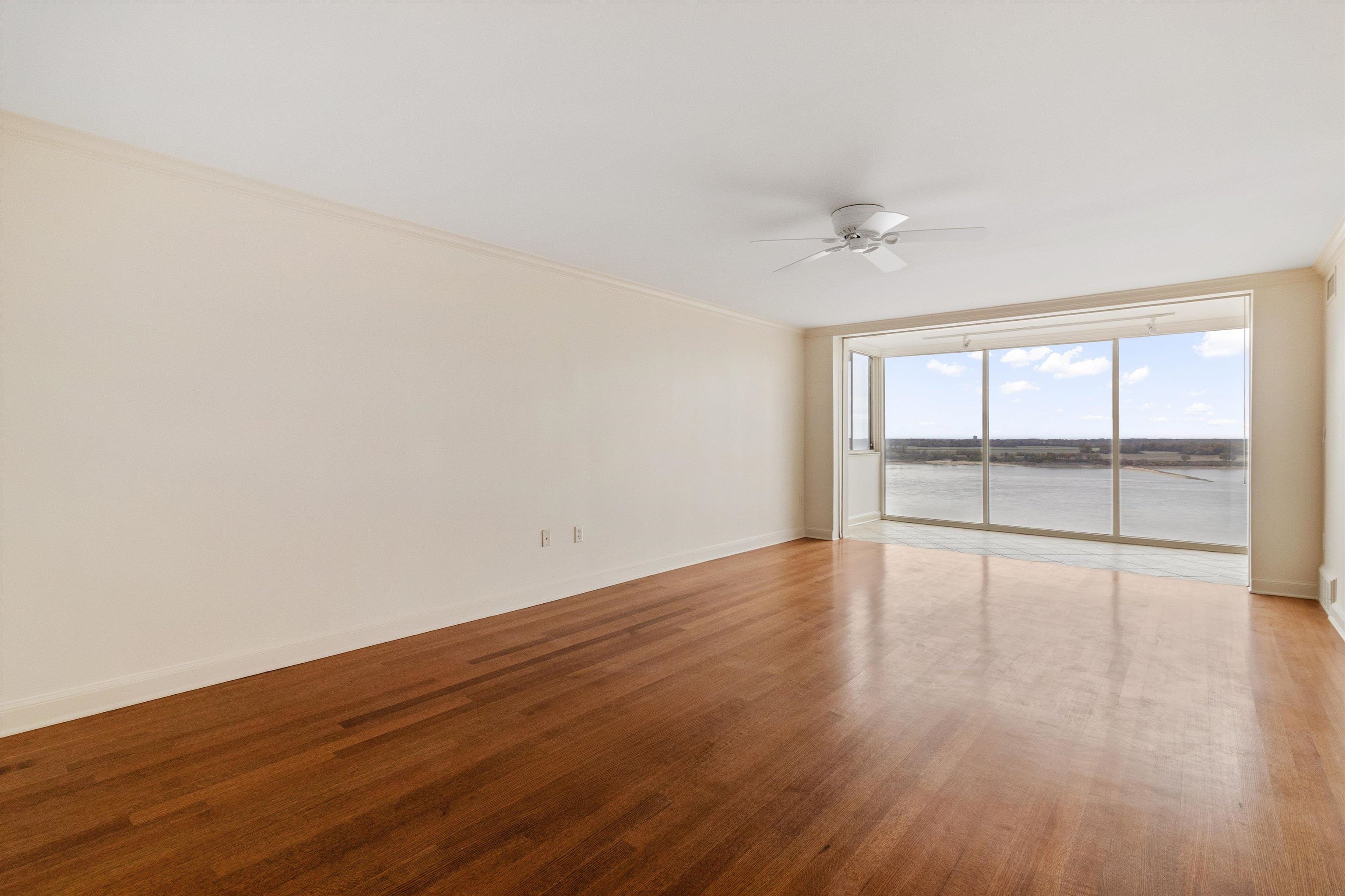 200 Wagner Pl 1407/1408 Property Photo 19