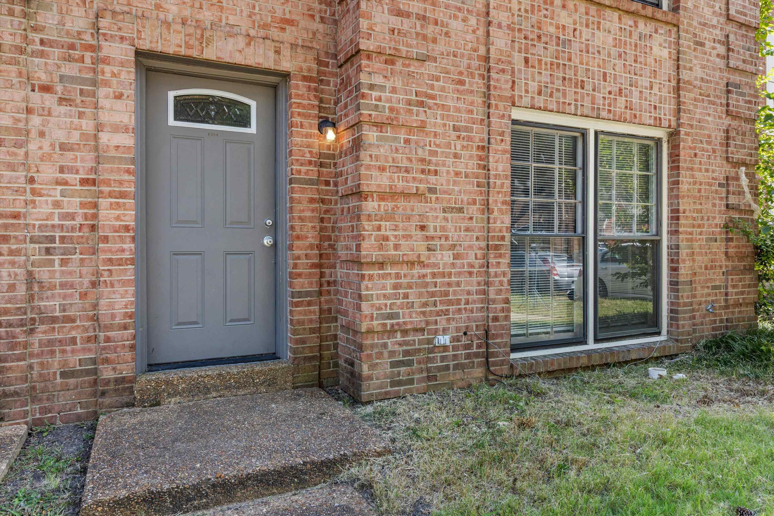 6289 Kirby Downs Dr Property Photo 2
