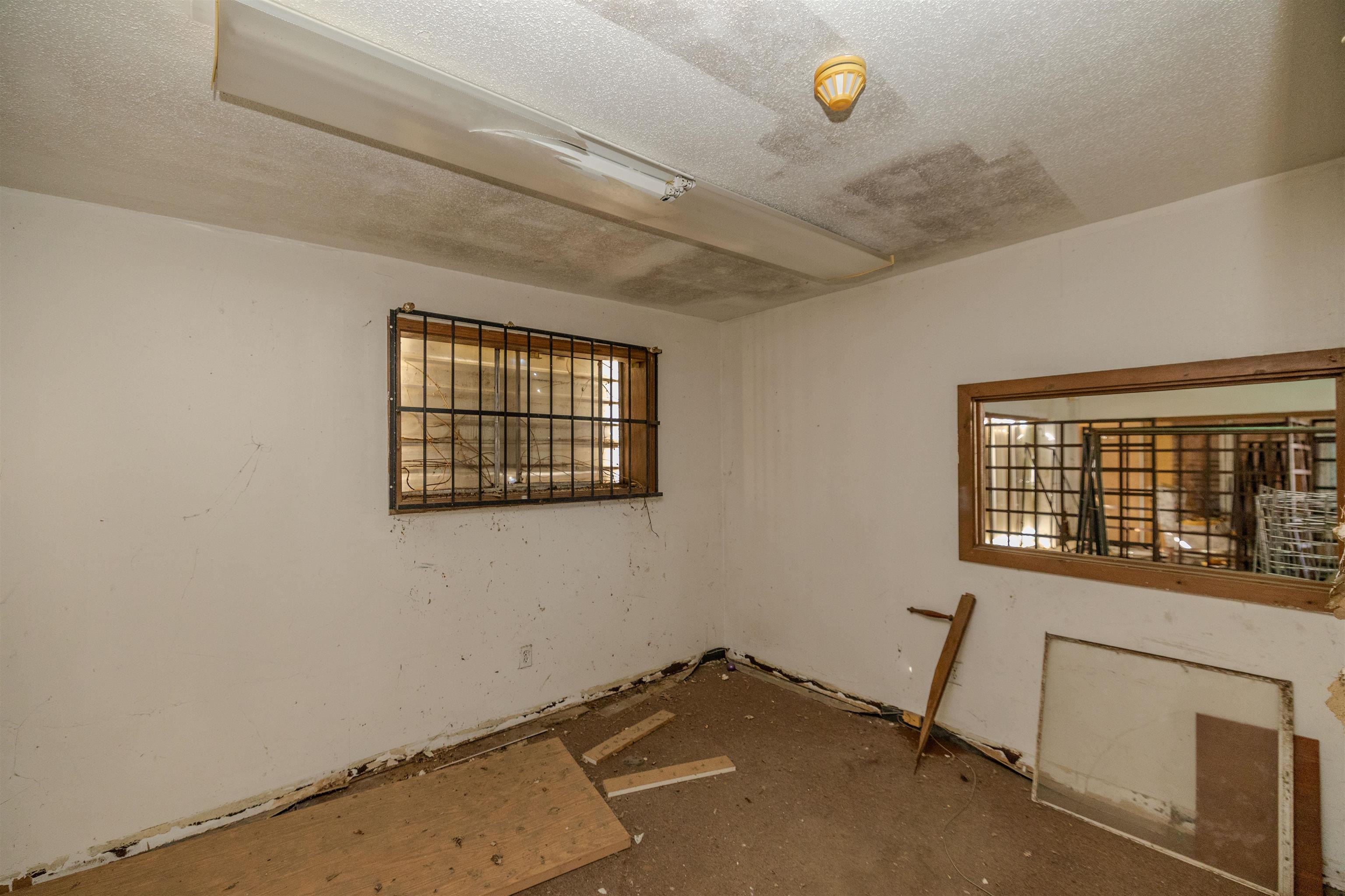 2536 Elvis Presley Blvd Property Photo 10