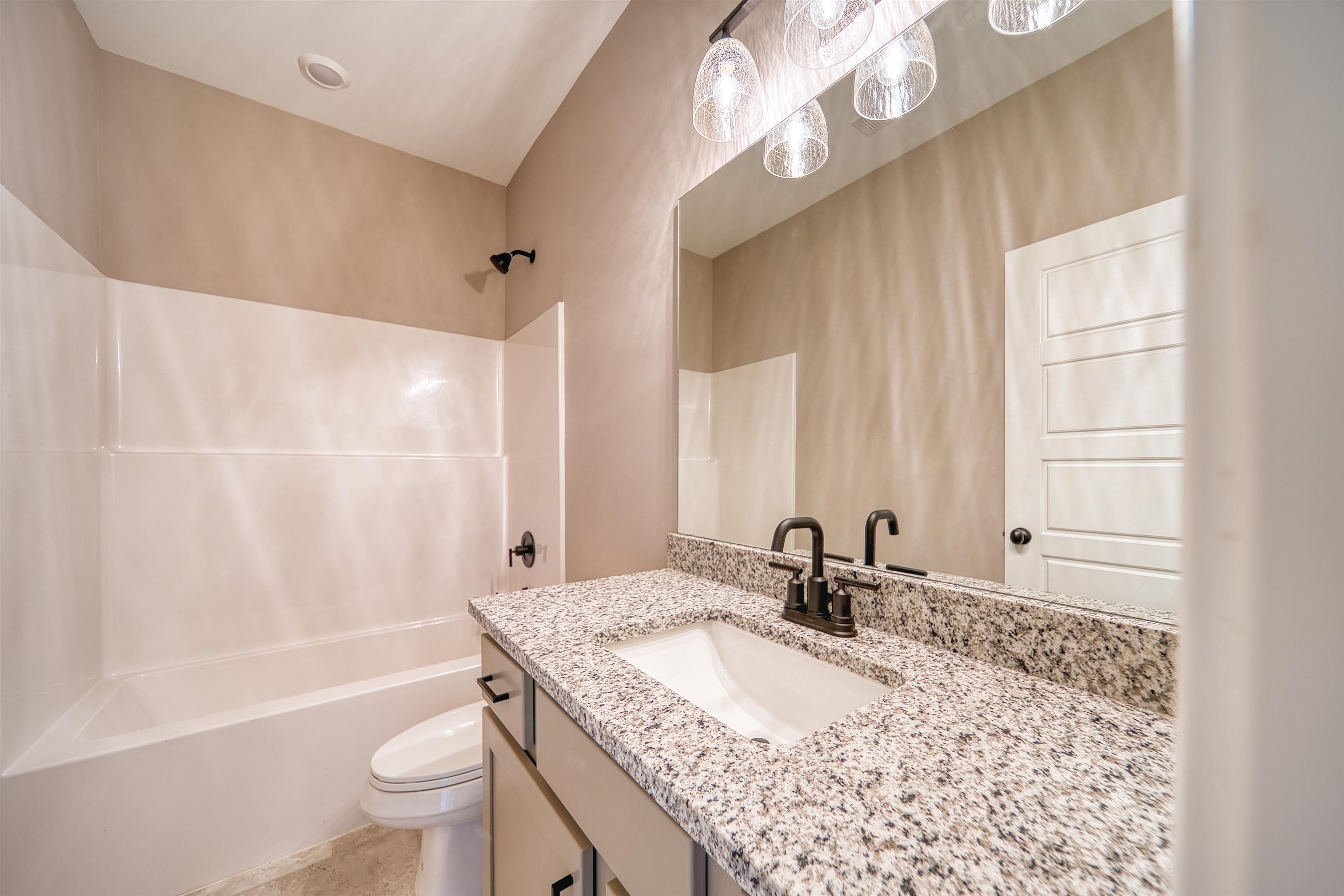 218 Como Ln Property Photo 14