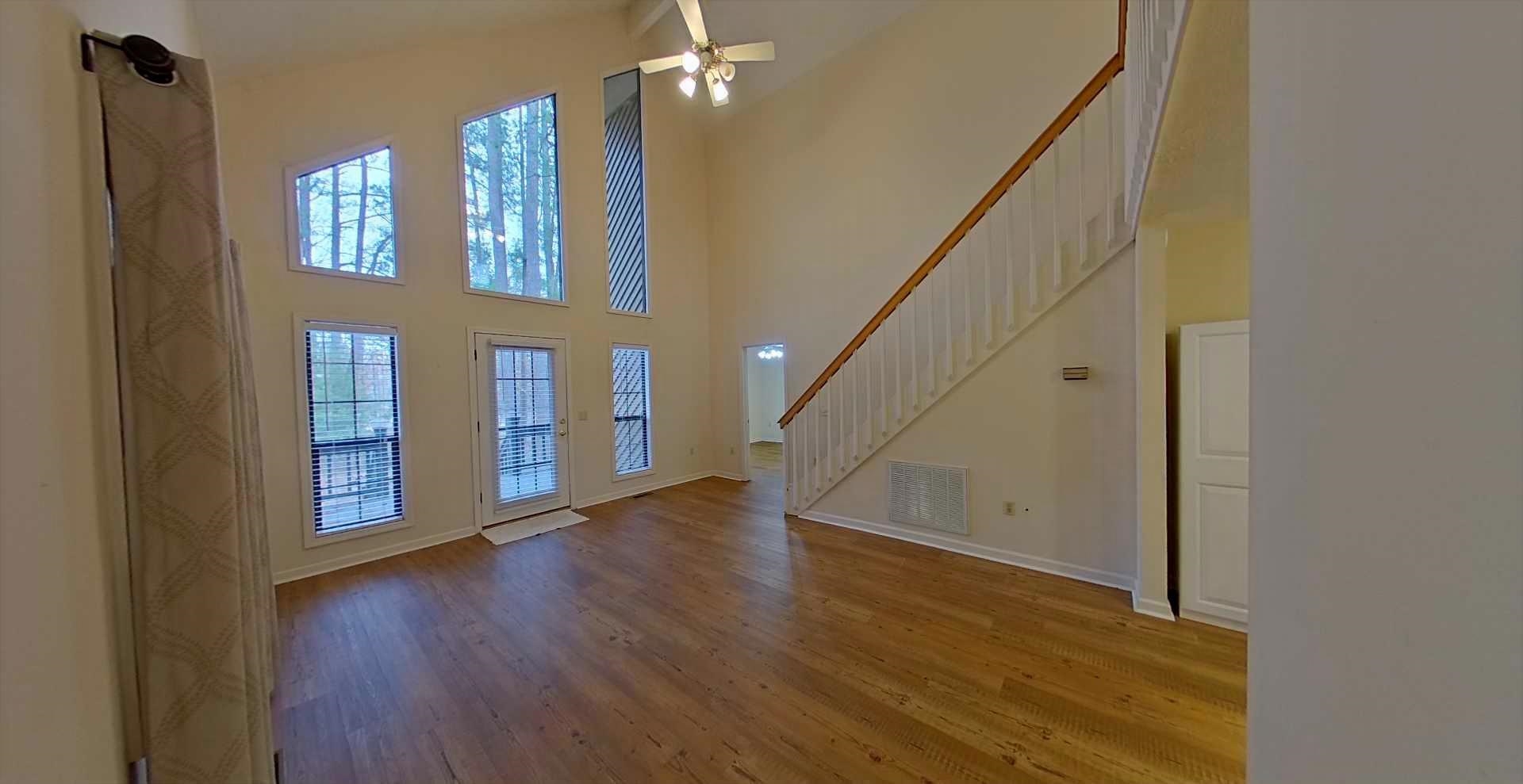 54 Whispering Ln Property Photo 9