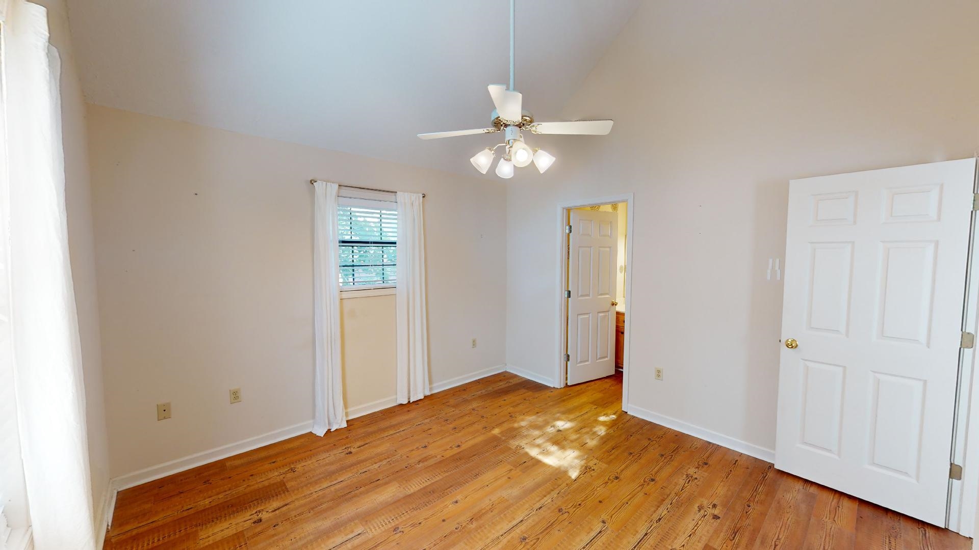 54 Whispering Ln Property Photo 15