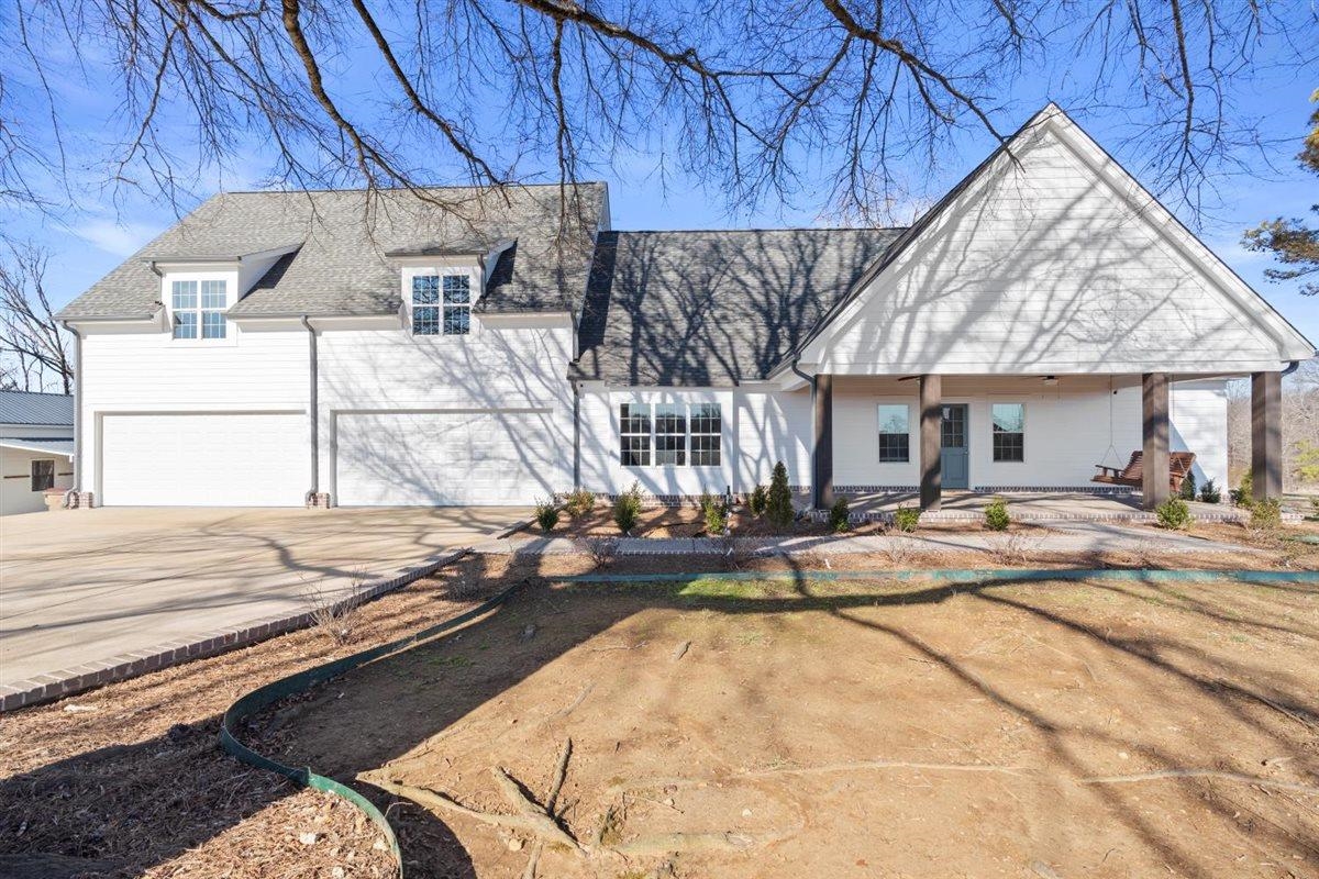620 Diffee Rd Property Photo 2