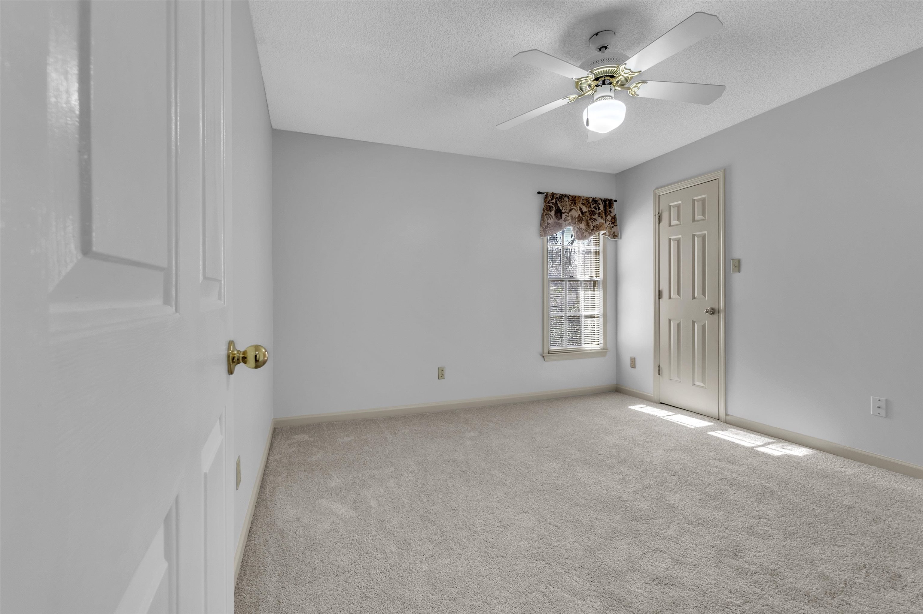 8417 N Wind River Cir Property Photo 21