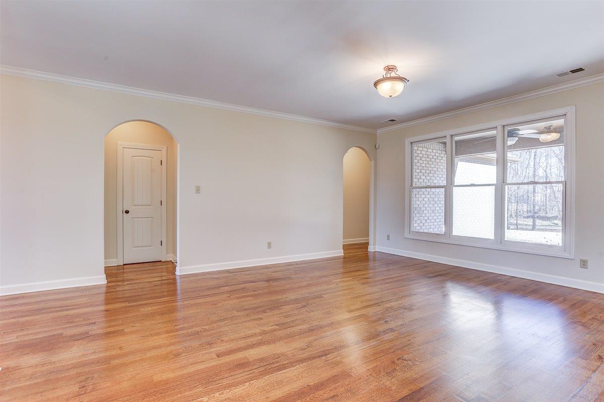 1690 Totty Ln Property Photo 7