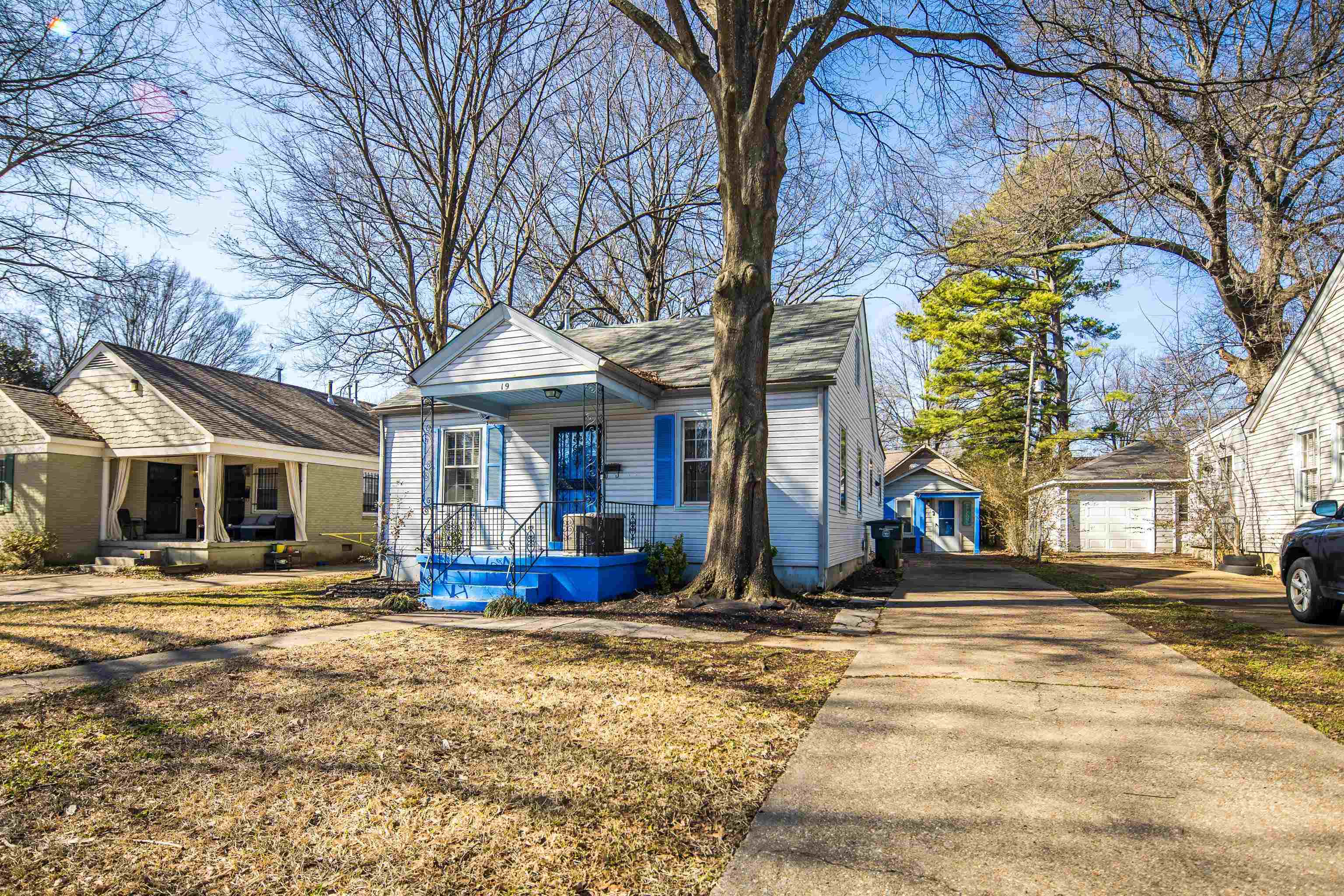 19 S MERTON ST Property Photo 1