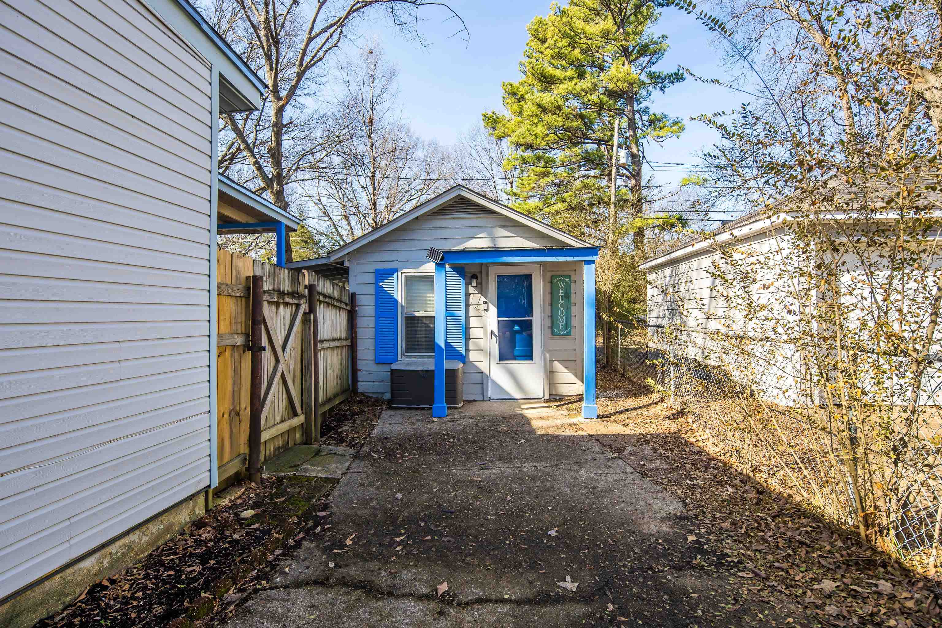 19 S Merton St Property Photo 4