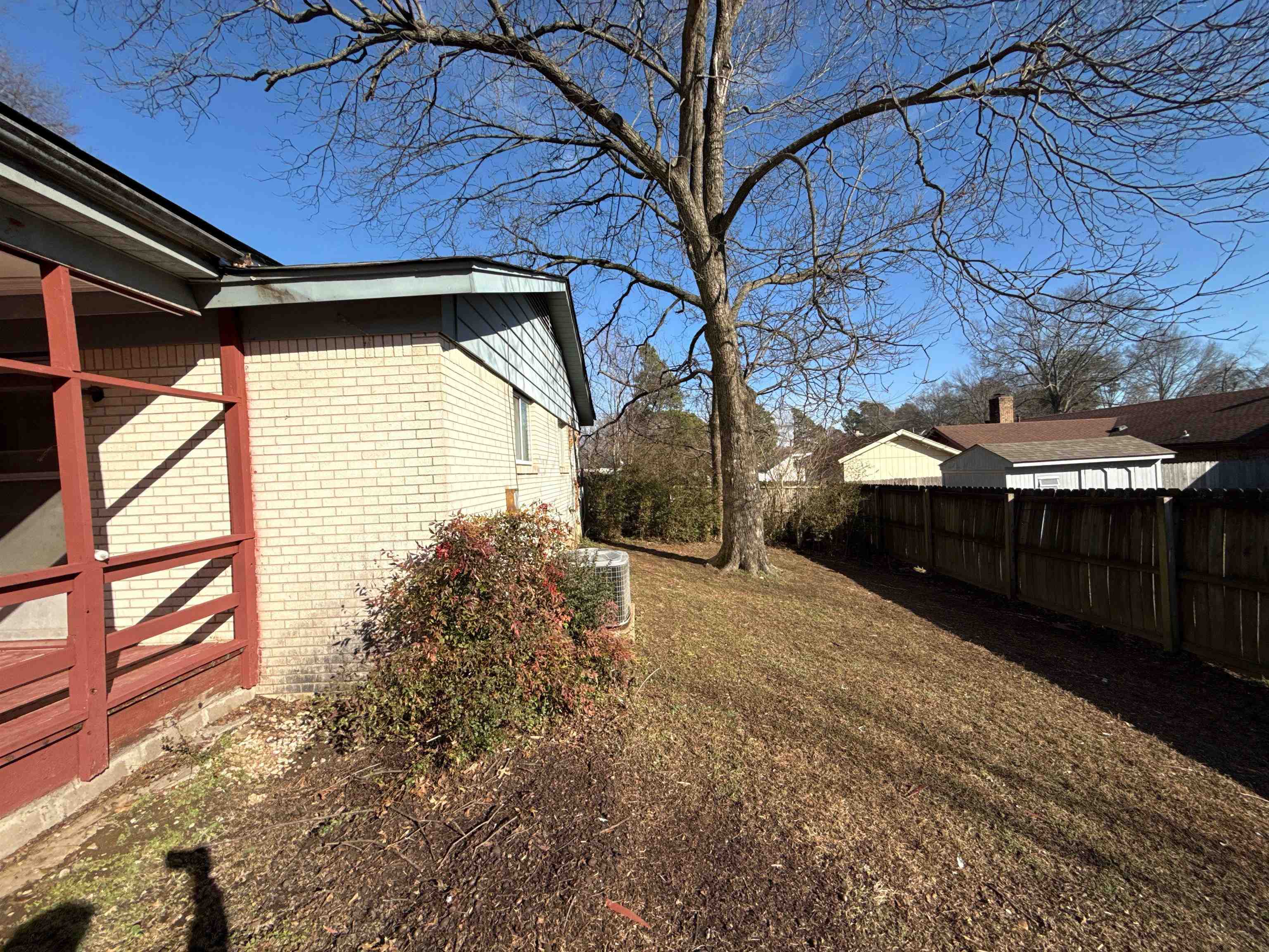 5315 Yale Rd Property Photo 2