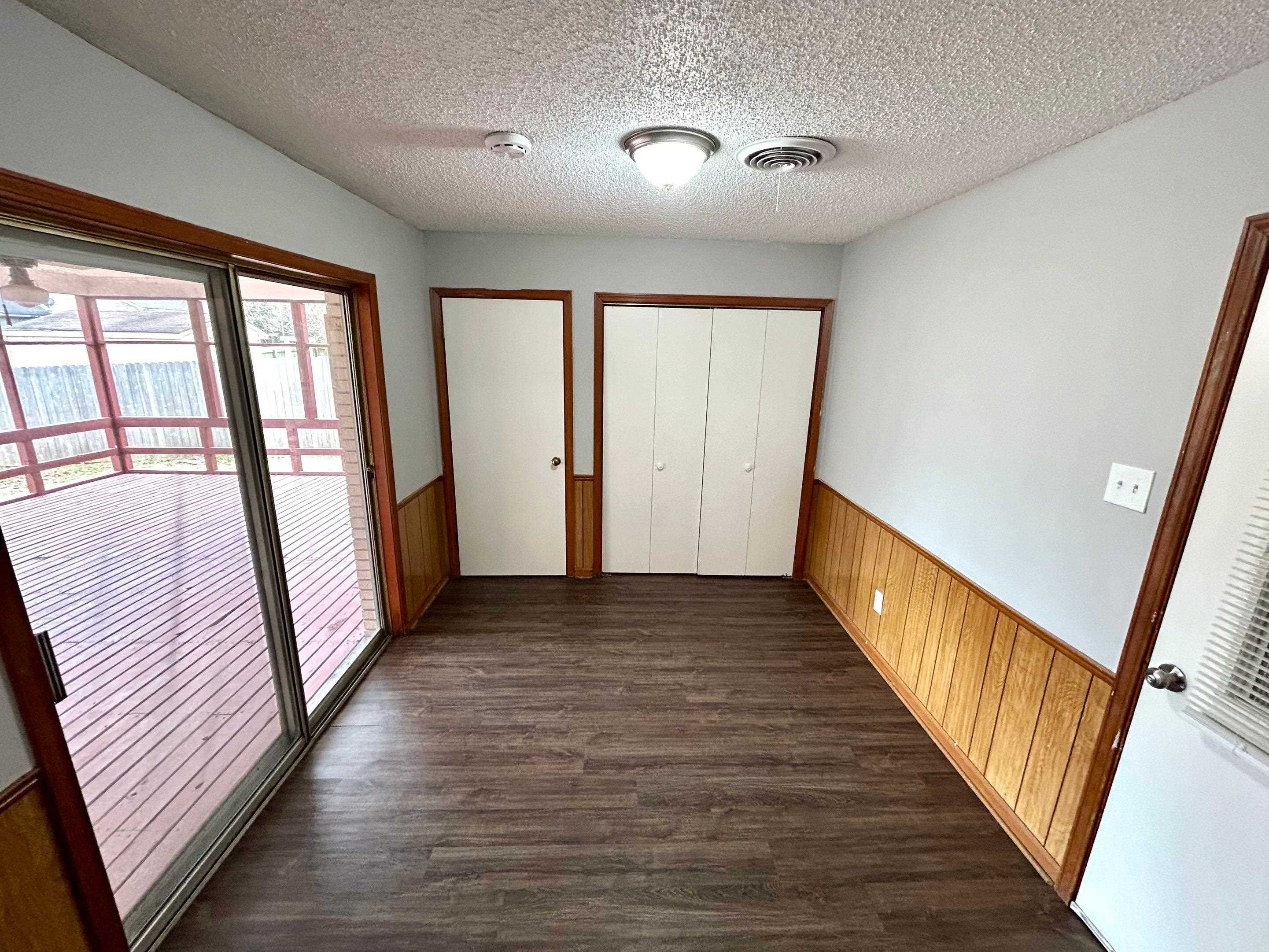 5315 Yale Rd Property Photo 3