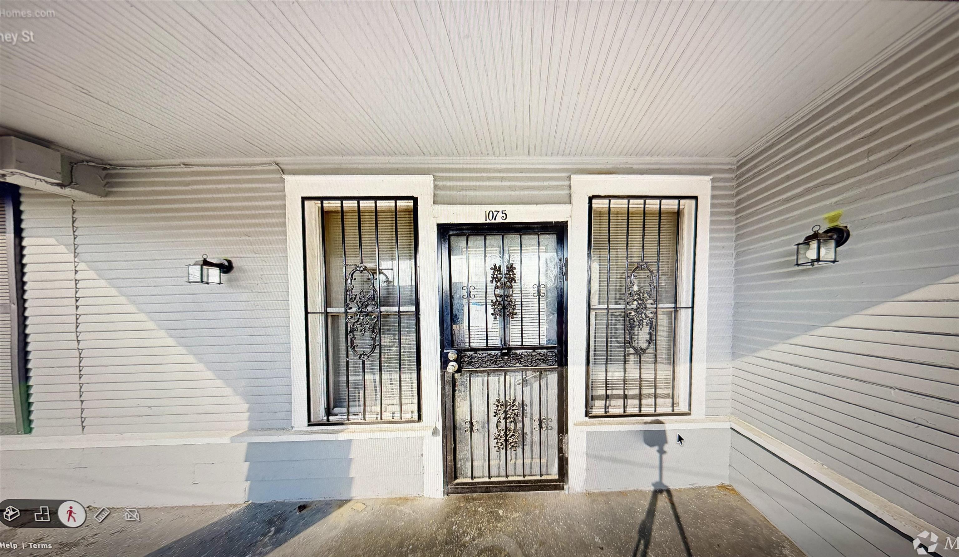 1075 Kney St Property Photo 4