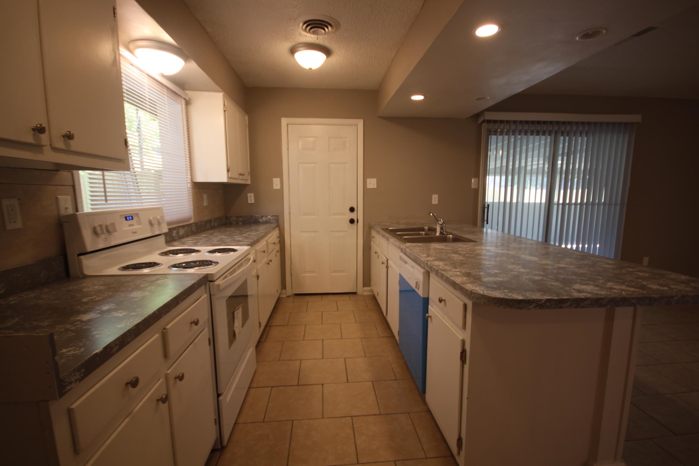 4795 Rolling Meadows Dr Property Photo 6