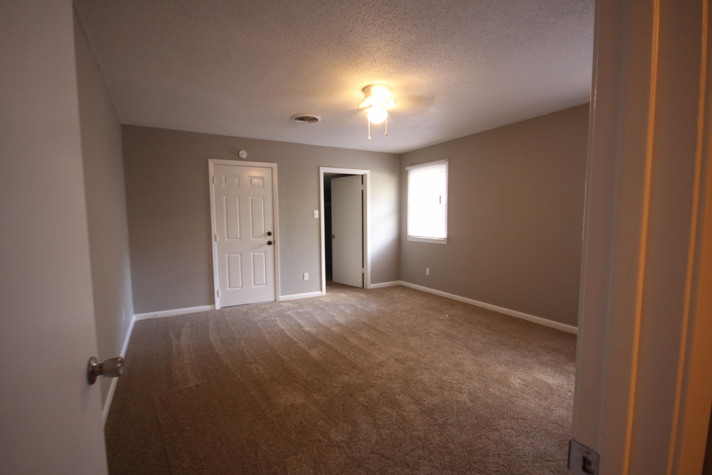 4795 Rolling Meadows Dr Property Photo 8