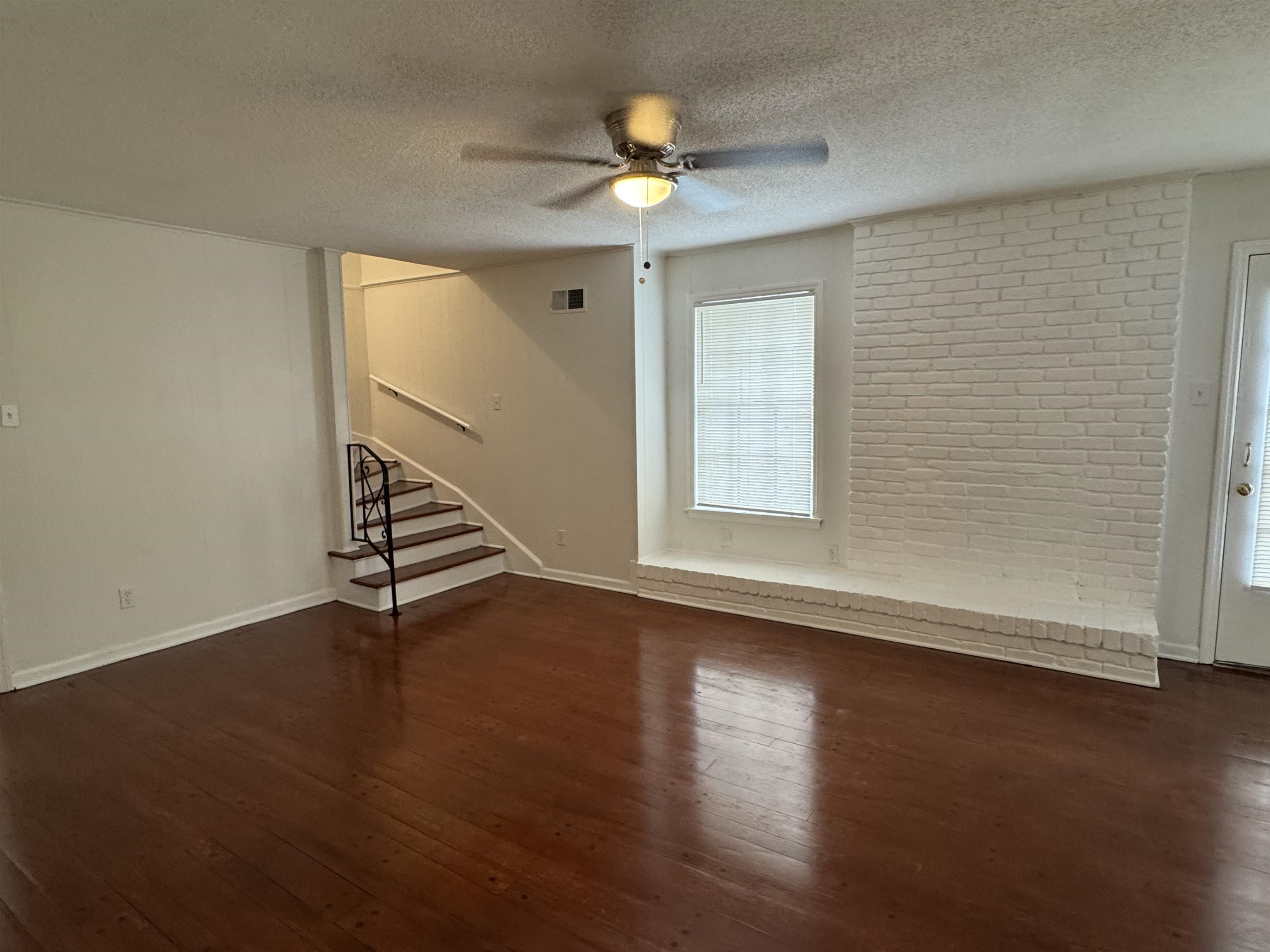 3612 Hazelhedge Dr Property Photo 7