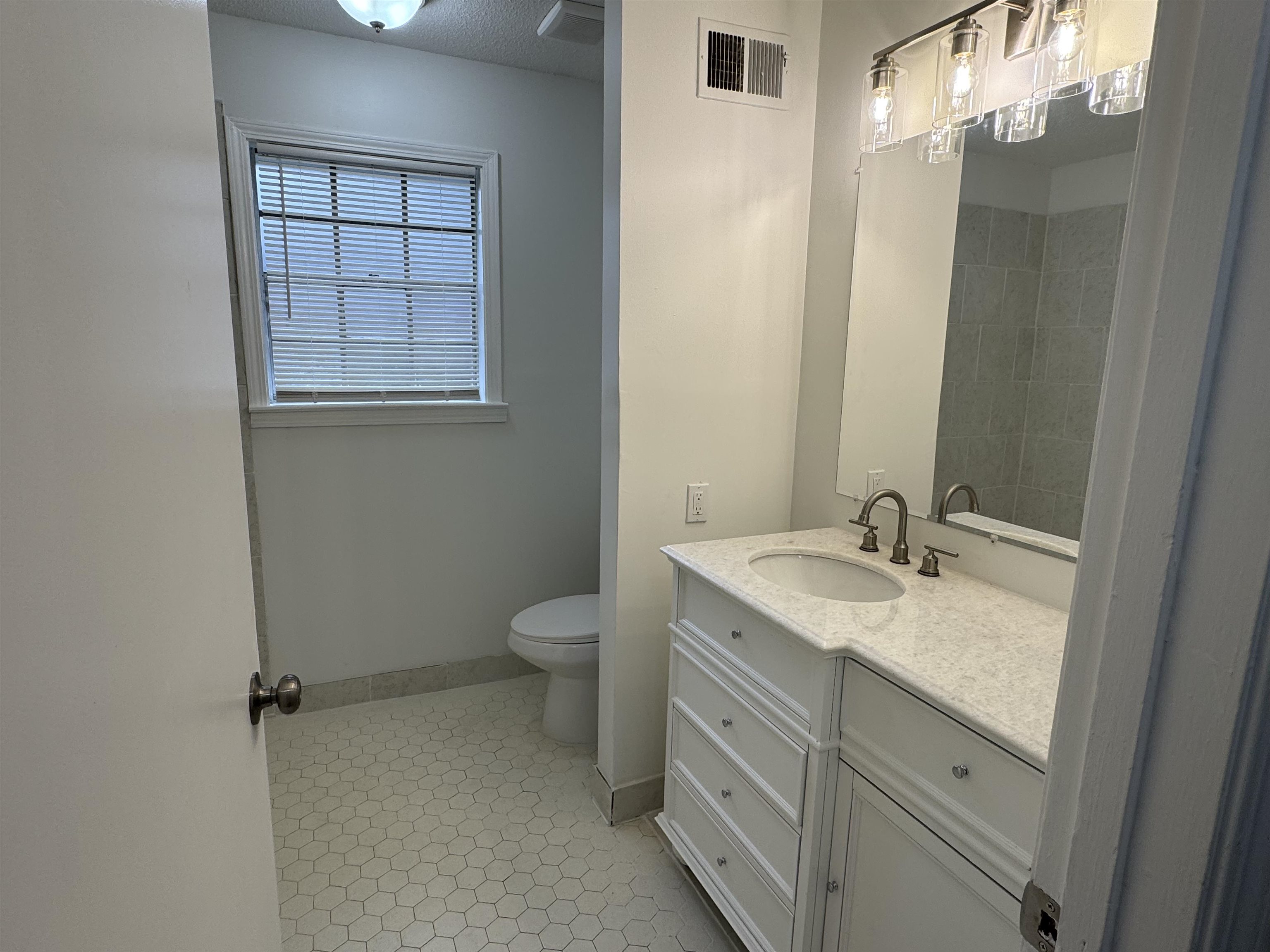 3612 Hazelhedge Dr Property Photo 19