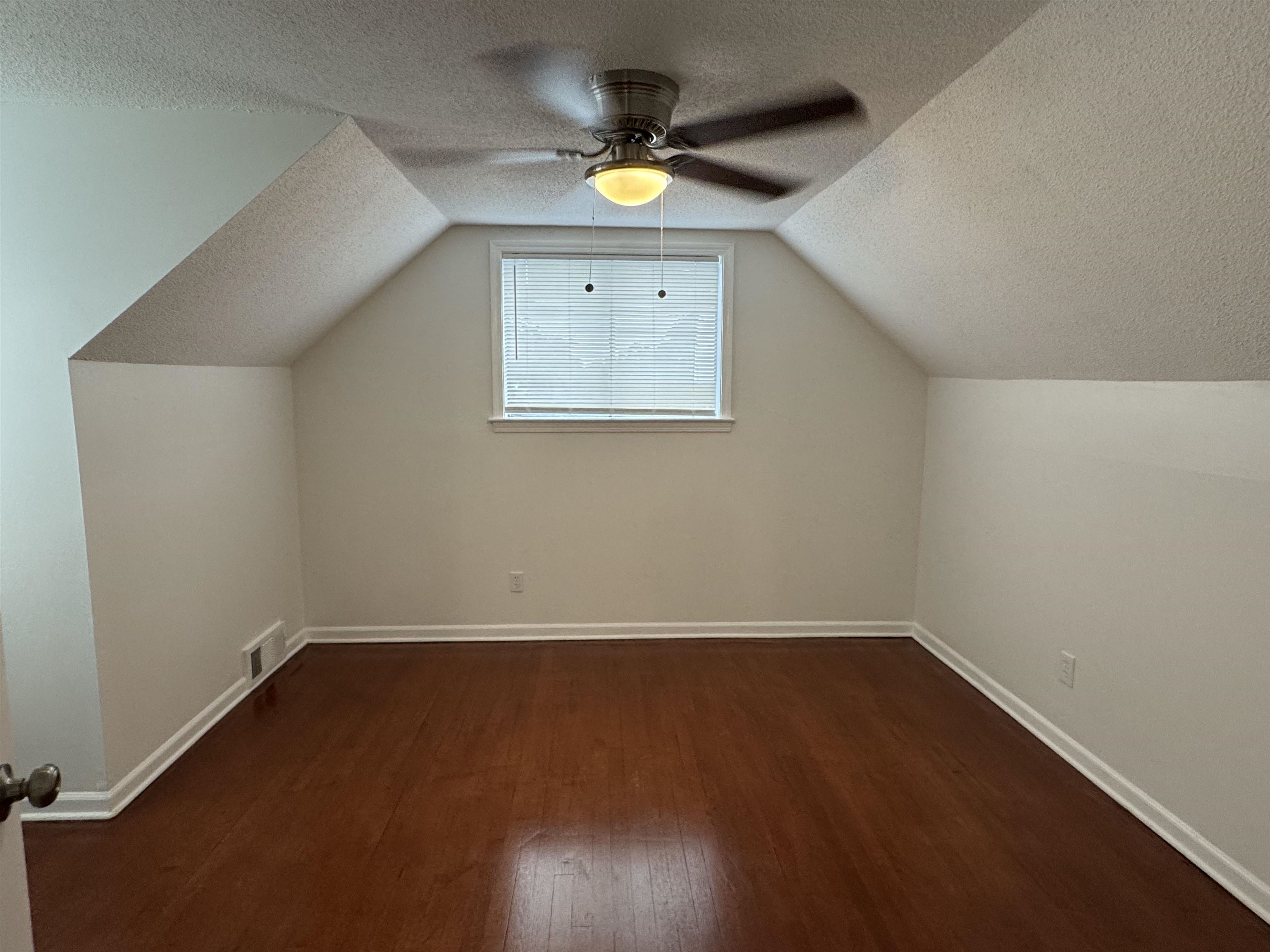 3612 Hazelhedge Dr Property Photo 27