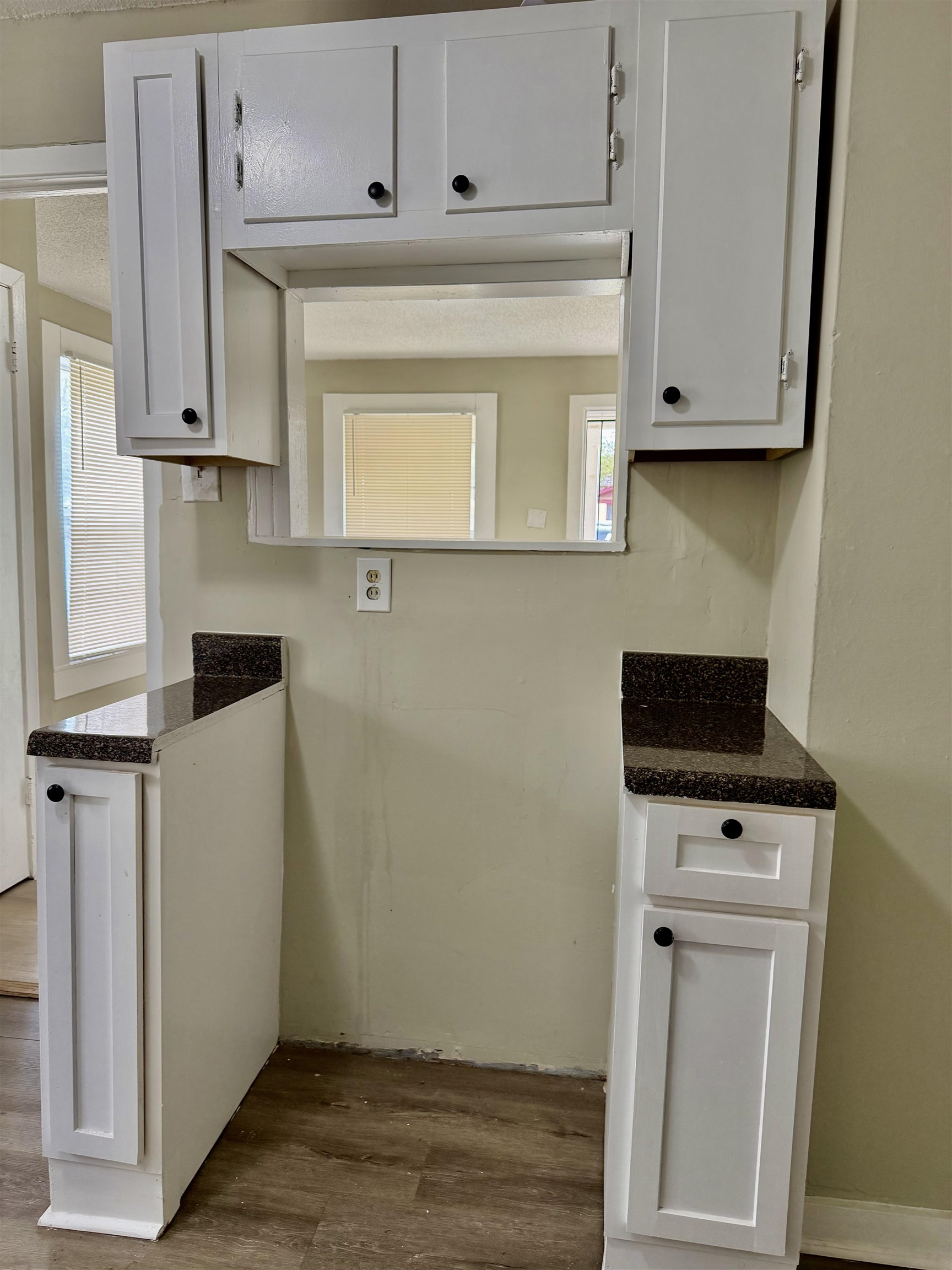 1448 Menager Rd Property Photo 5
