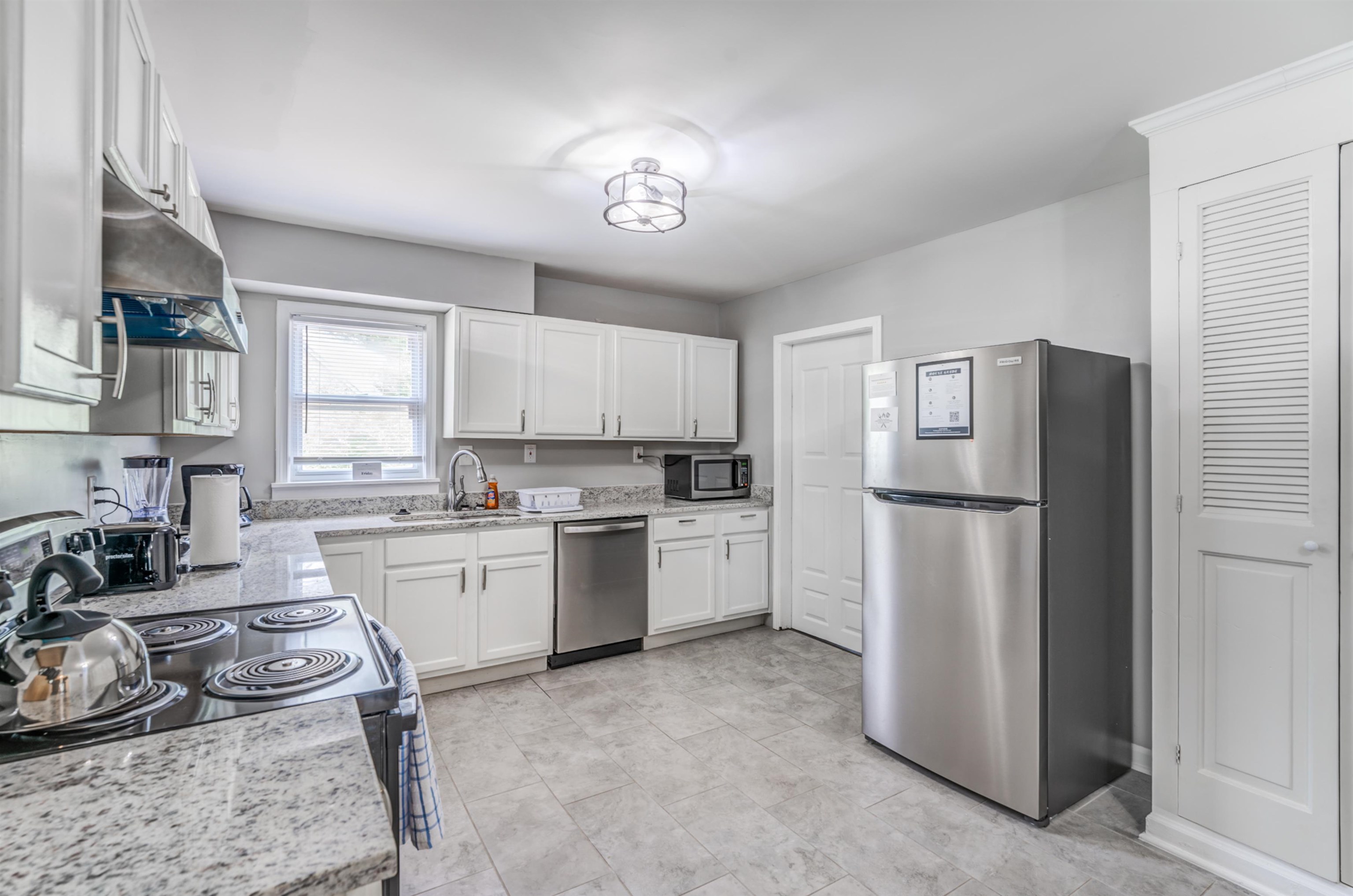 989 S Whitehaven Park Cir Property Photo 13