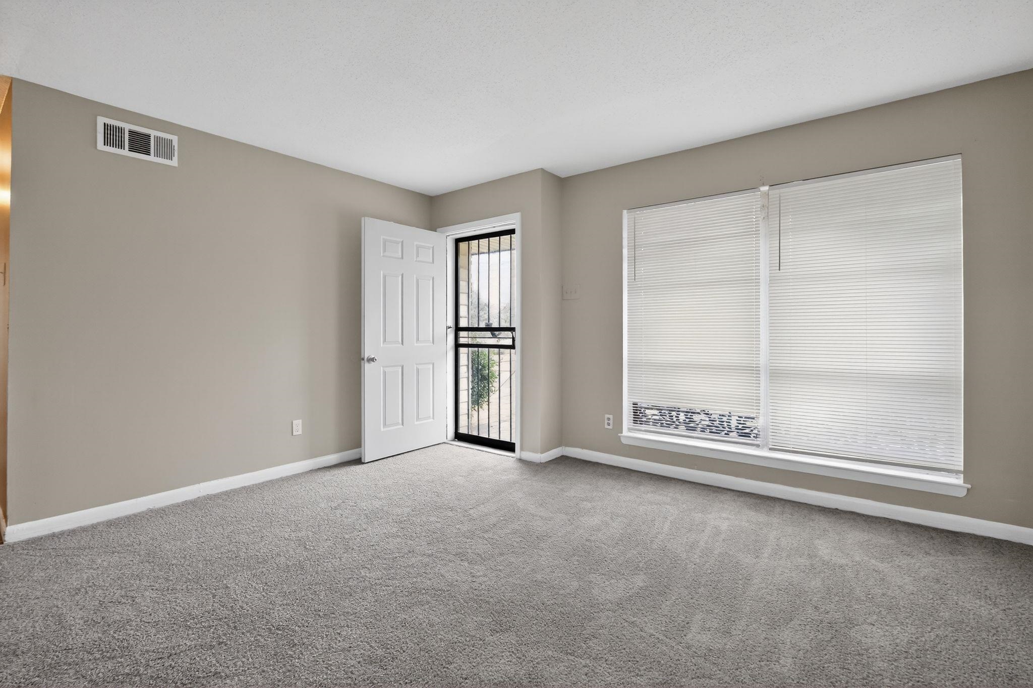 4566 Weaver Rd Property Photo 5