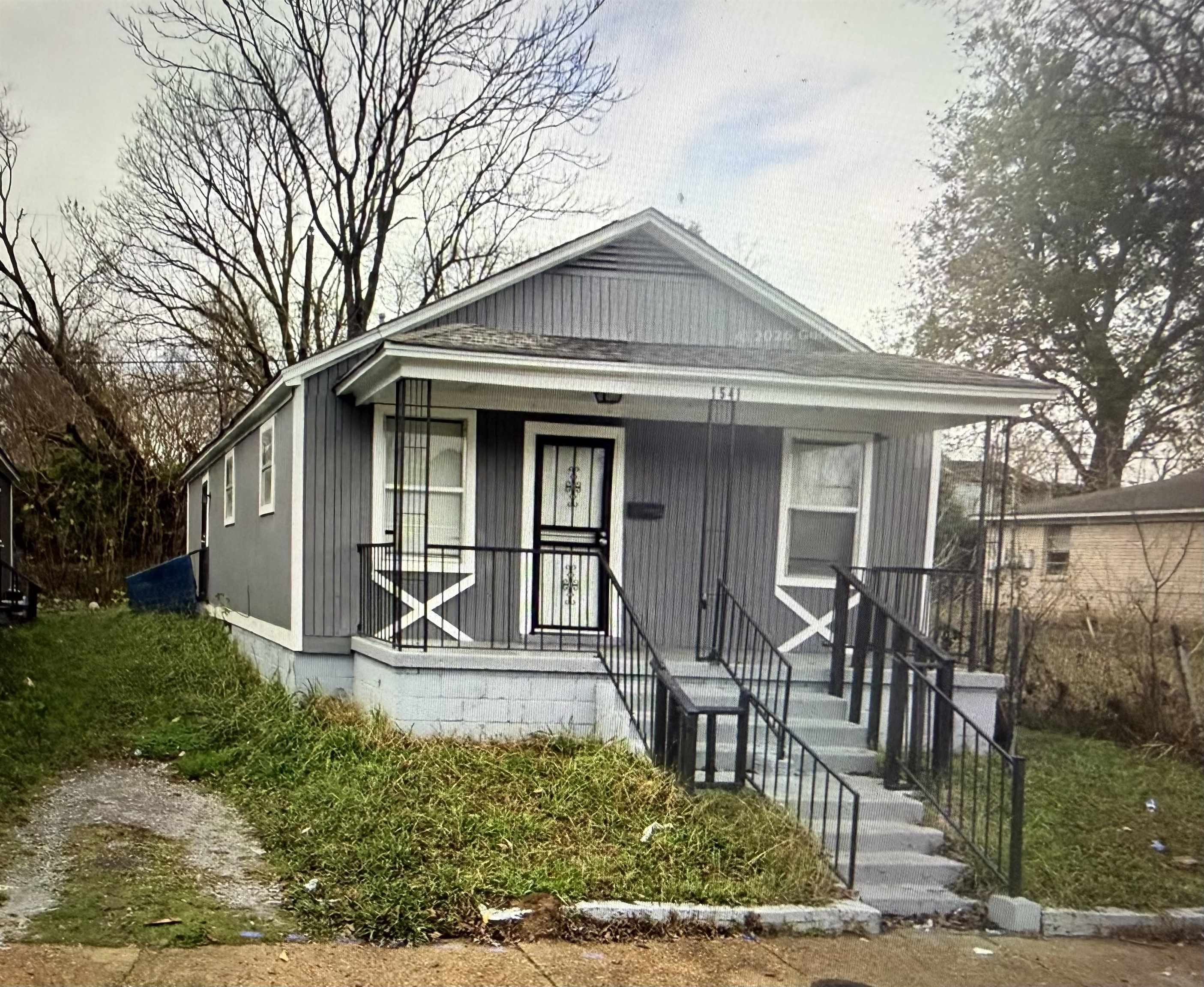 1541 Patton St Property Photo 1