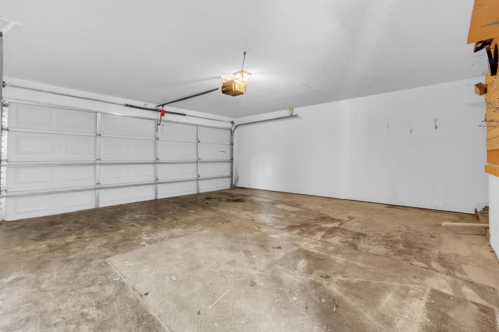 2744 Surrey Park Dr Property Photo 40