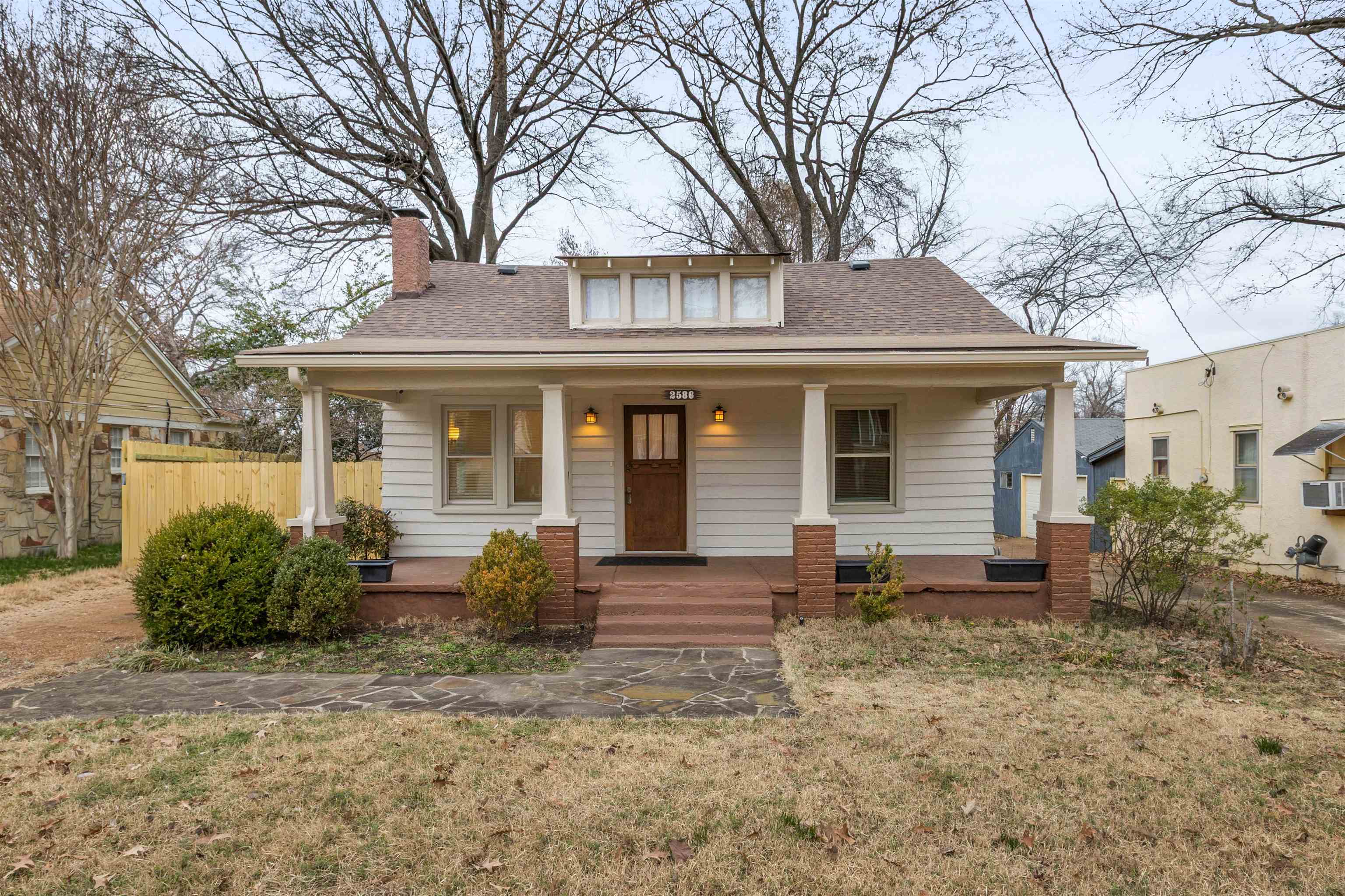 2586 School Ave E Property Photo 1
