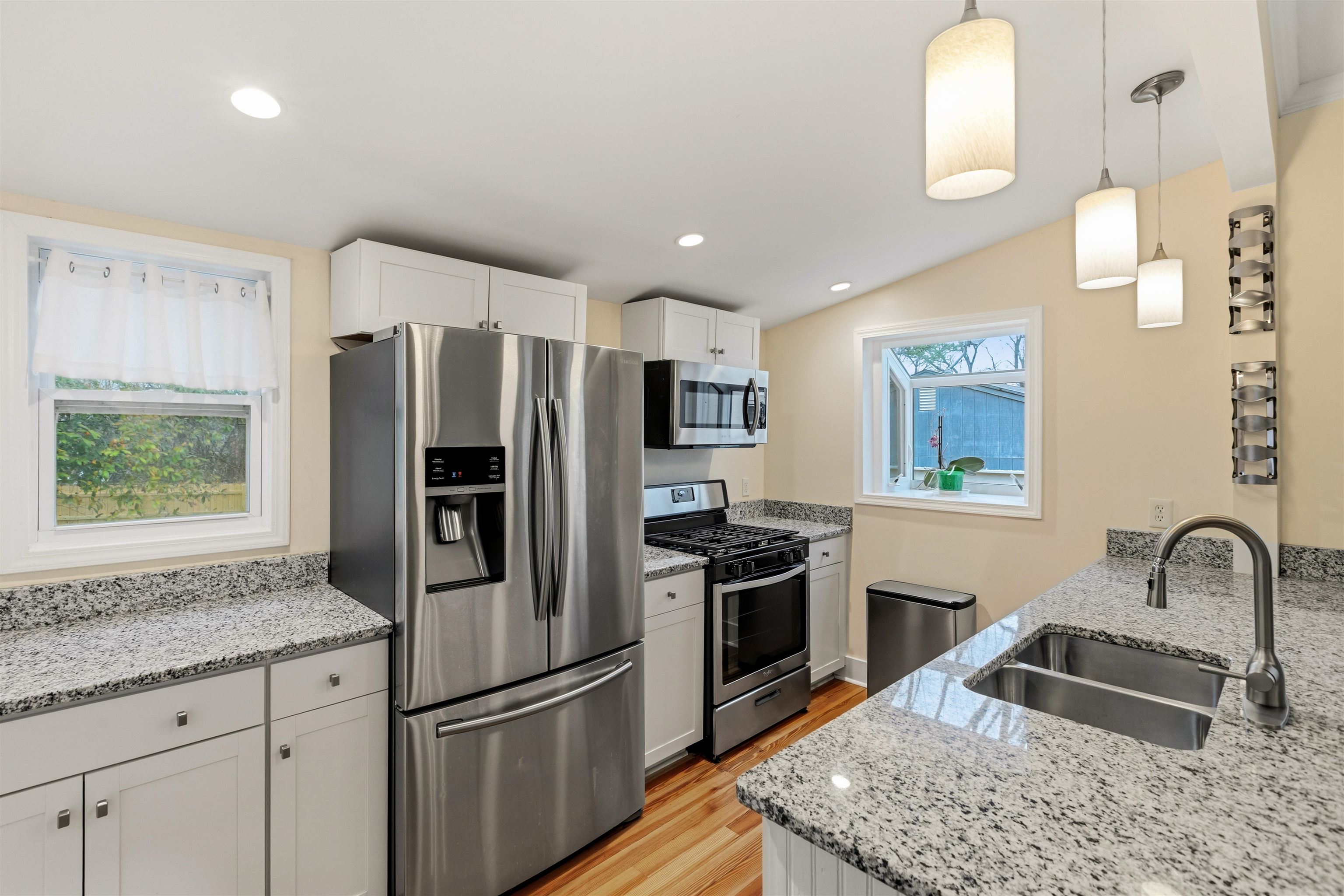 2586 School Ave E Property Photo 17