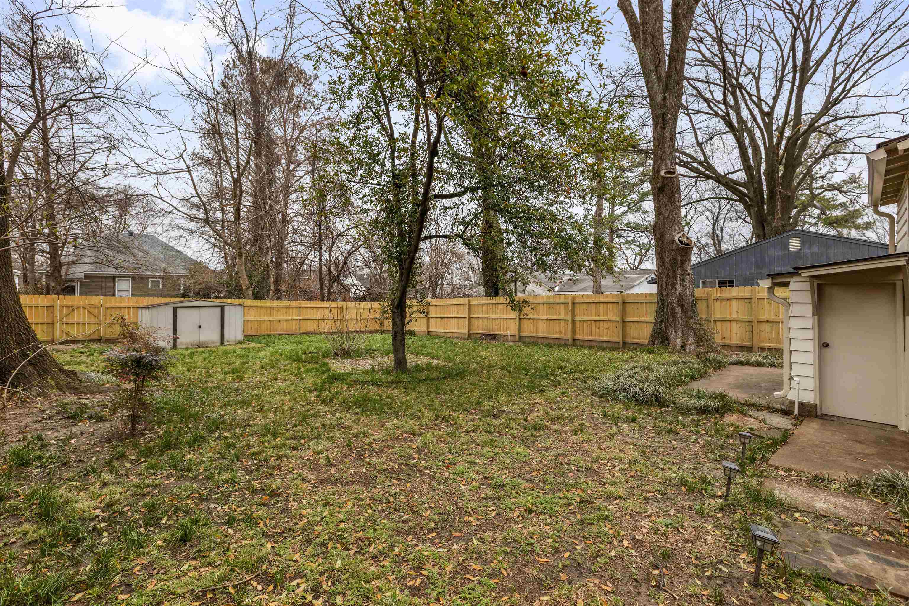 2586 School Ave E Property Photo 23