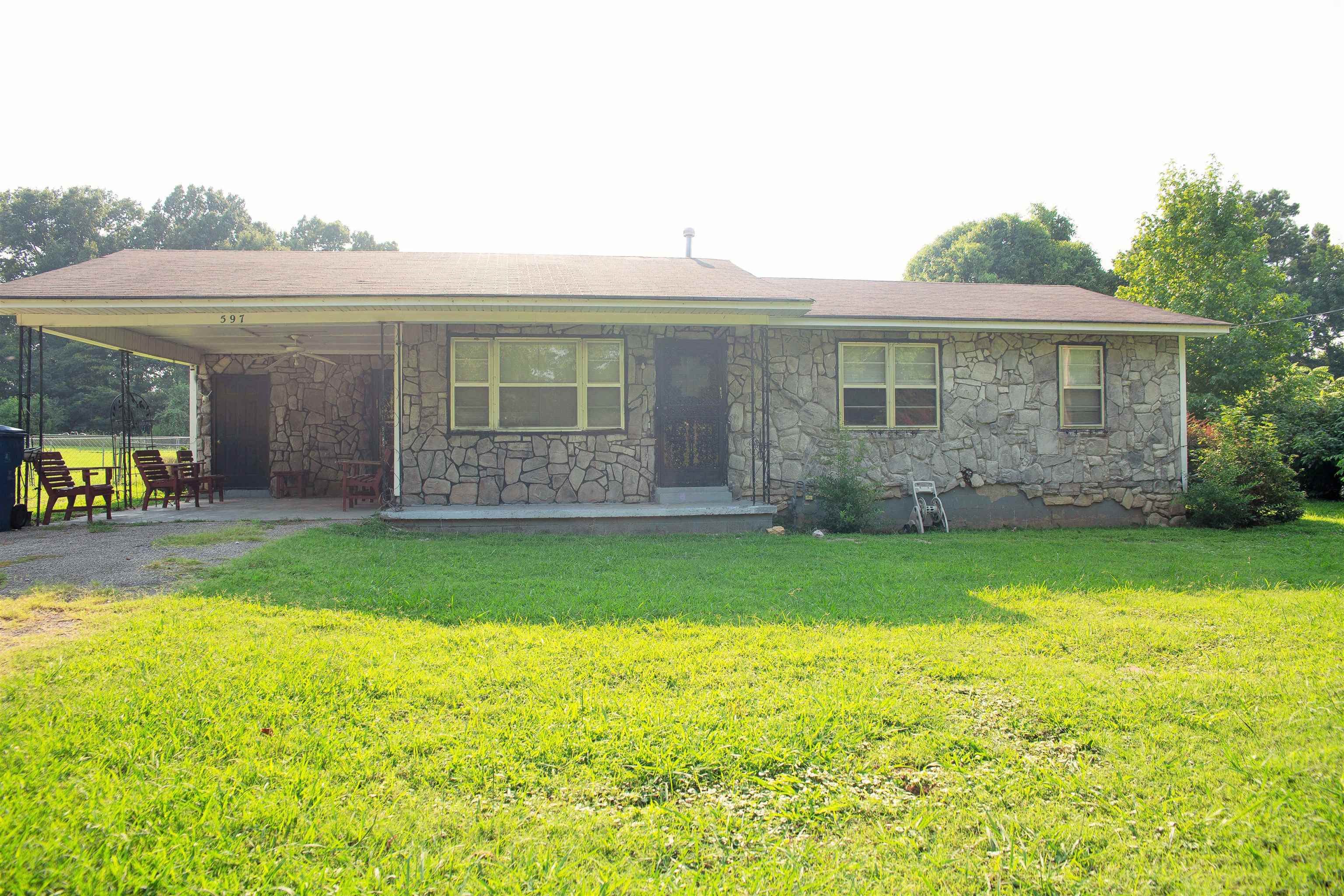 597 Walton Loop Property Photo 1