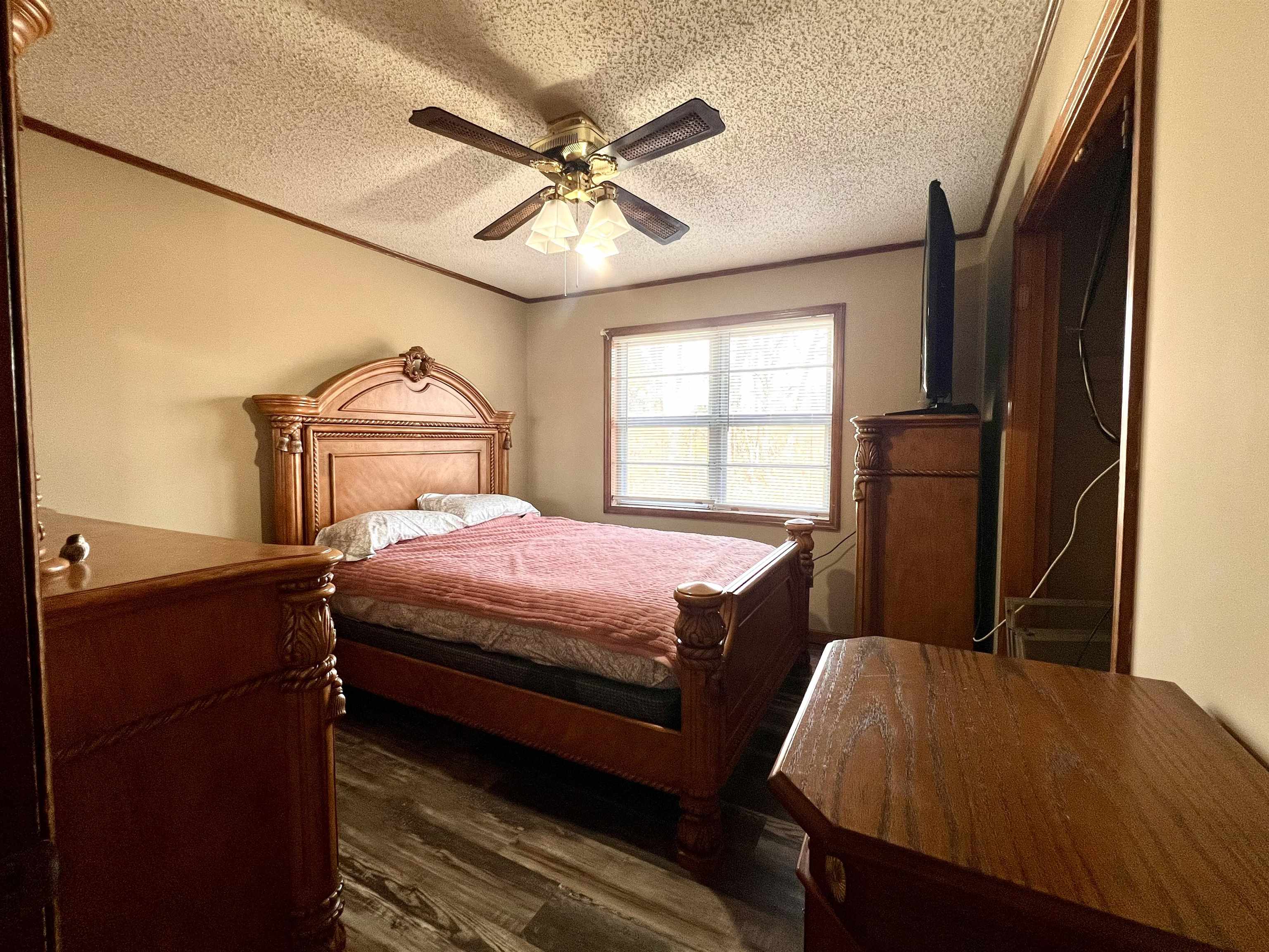 597 Walton Loop Property Photo 14