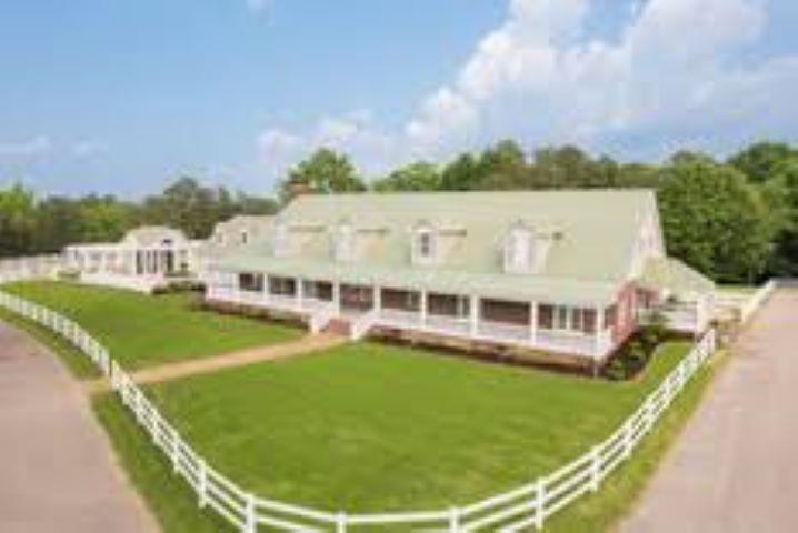 20 Betty Blvd Property Photo 17